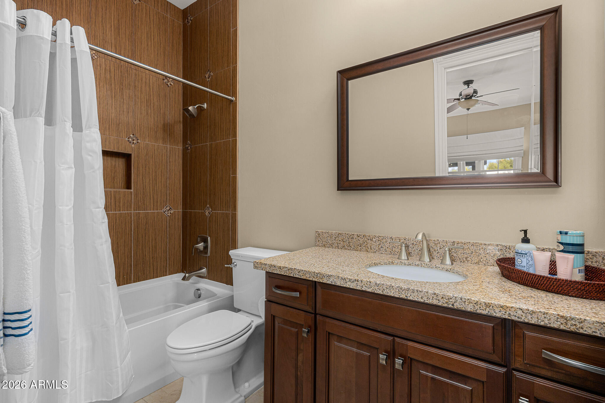 8300 E Dixileta Drive 289