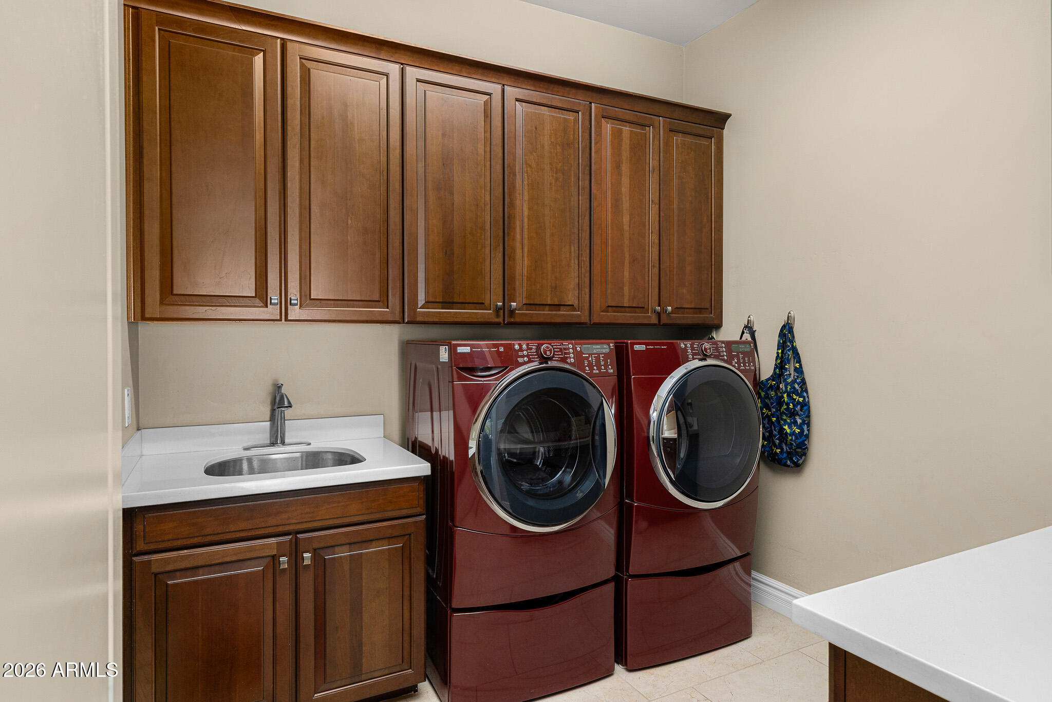 8300 E Dixileta Drive 289