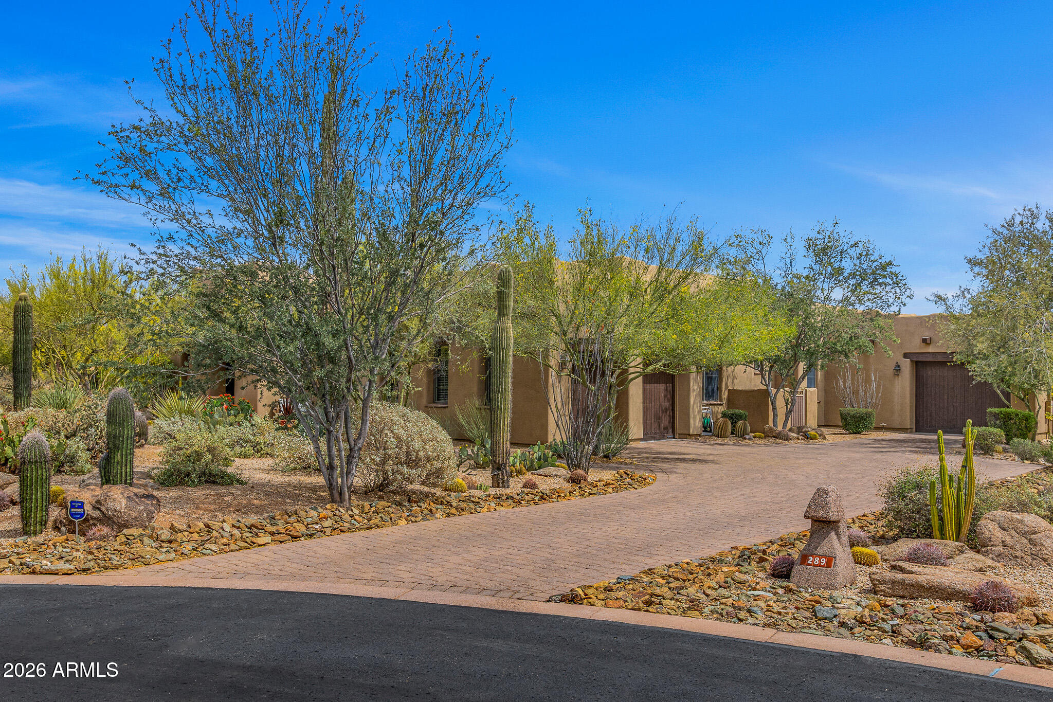 8300 E Dixileta Drive 289