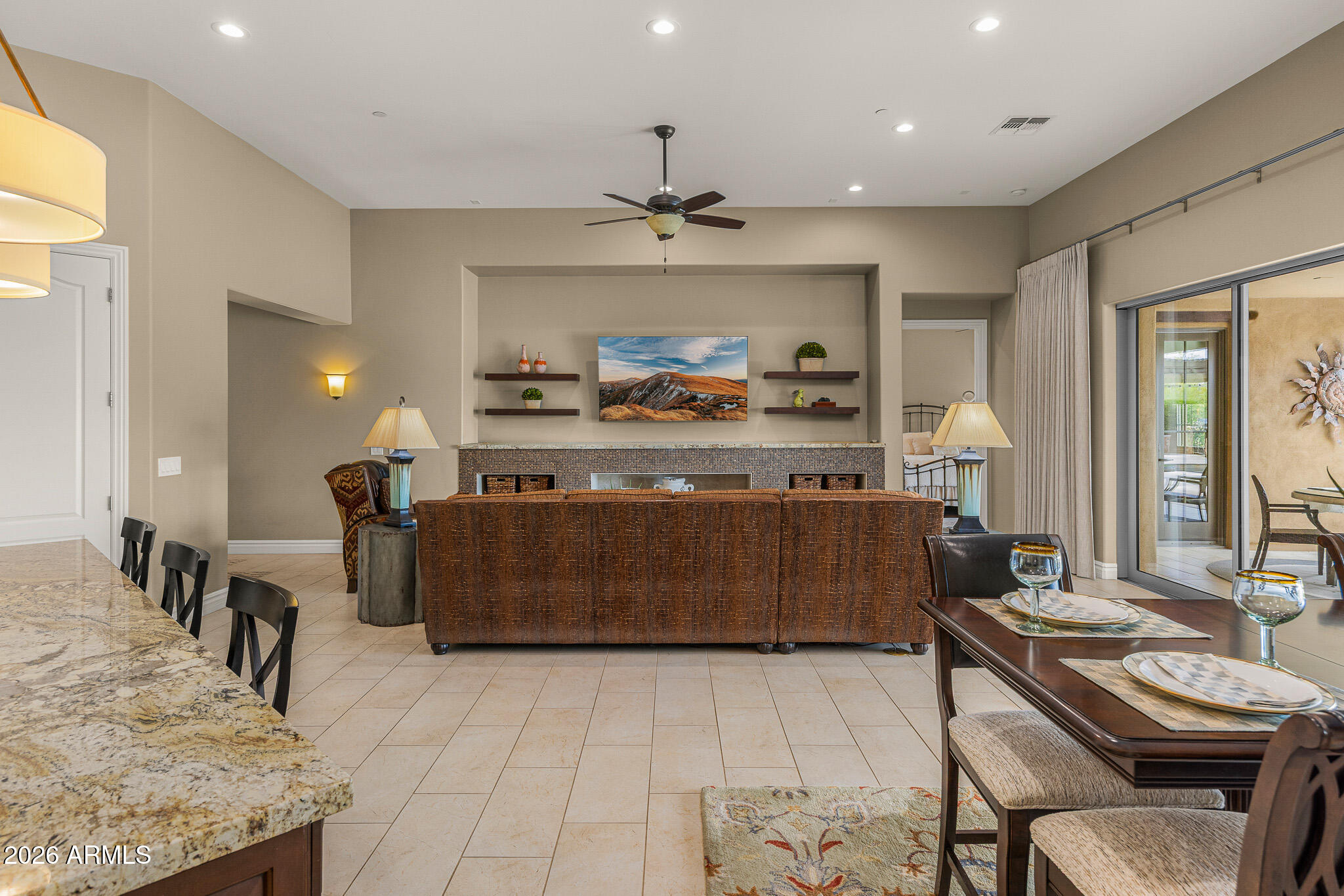 8300 E Dixileta Drive 289