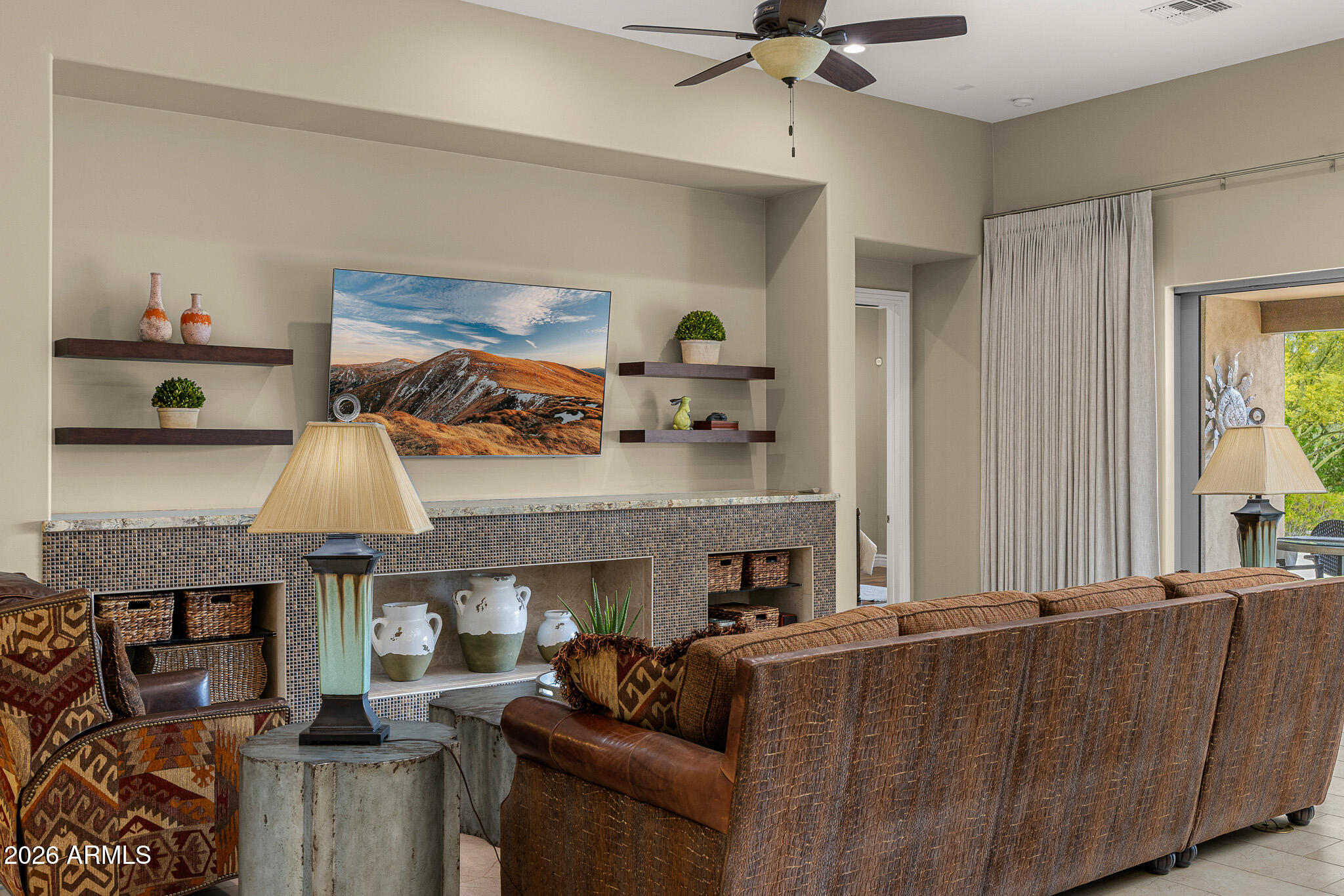 8300 E Dixileta Drive 289