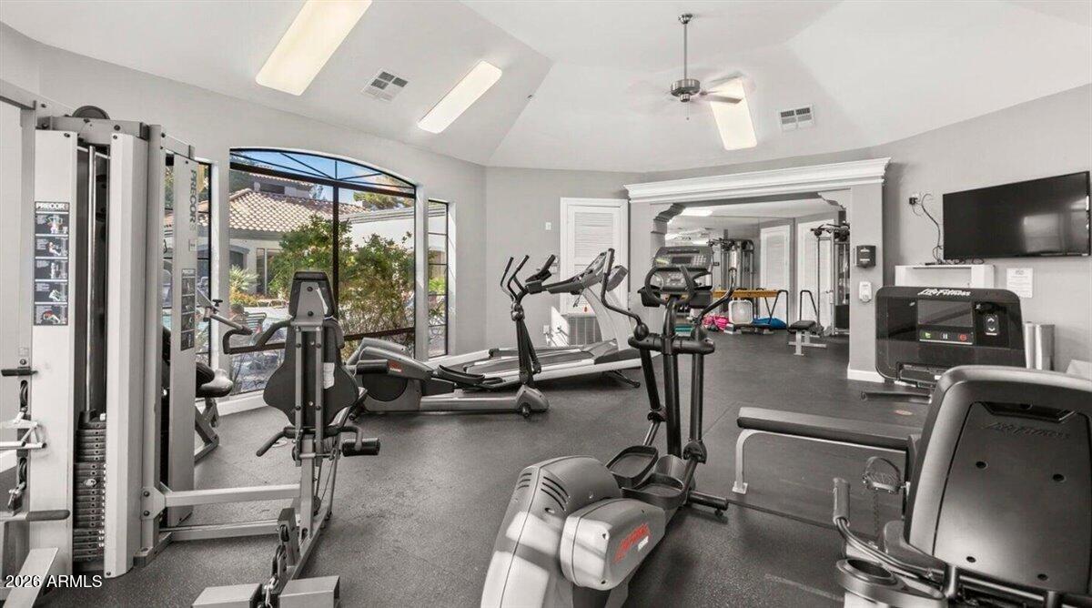 15095 N THOMPSON PEAK Parkway 1084