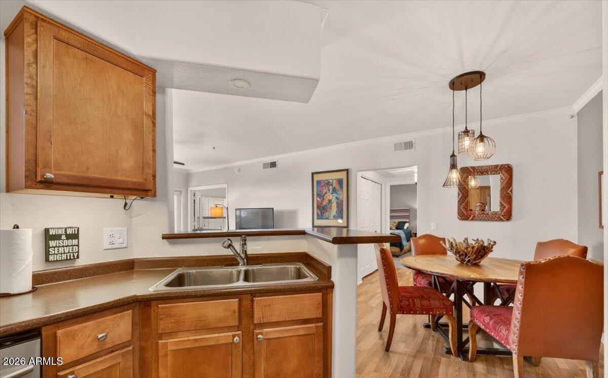 15095 N THOMPSON PEAK Parkway 1084