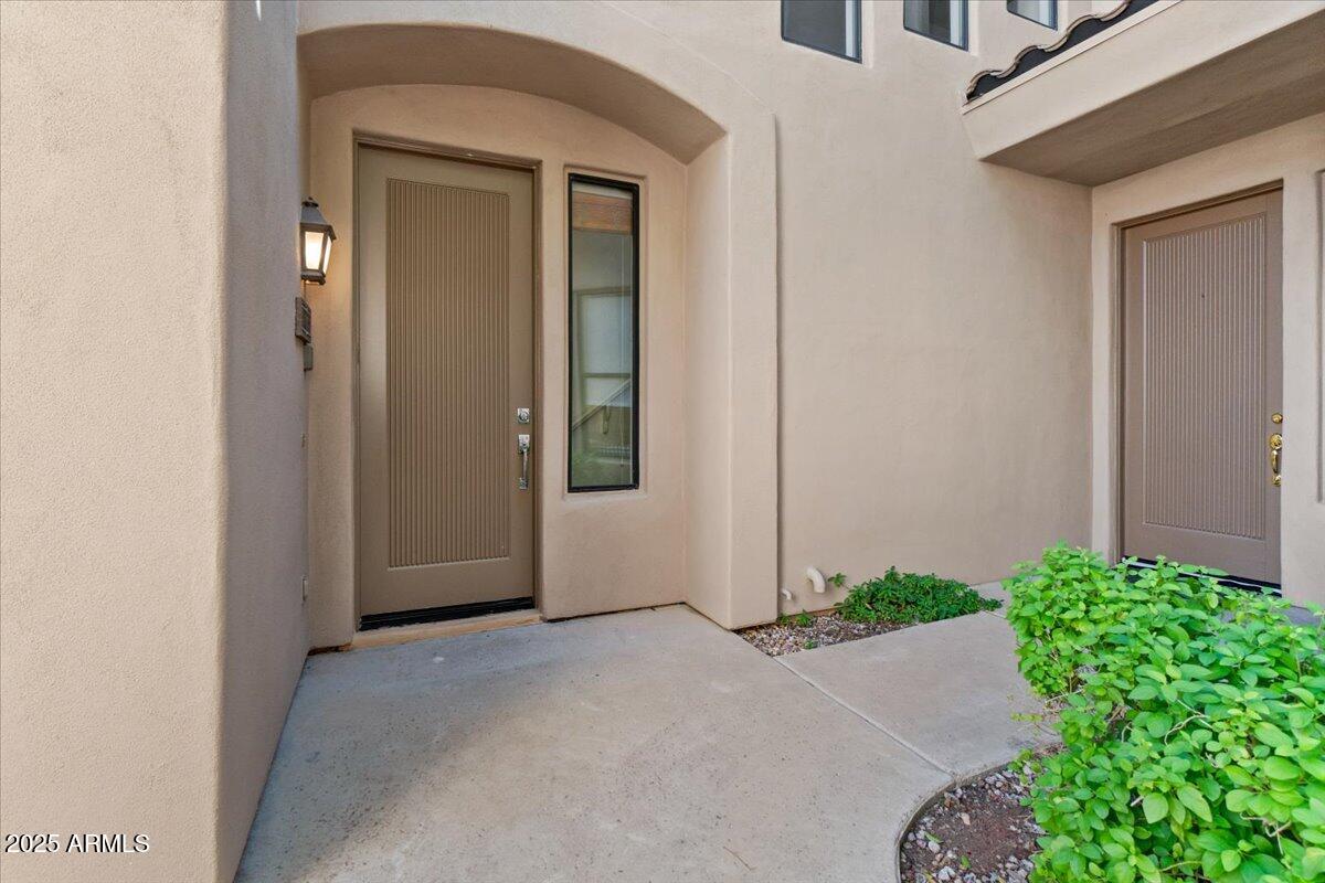 7445 E EAGLE CREST Drive 2138