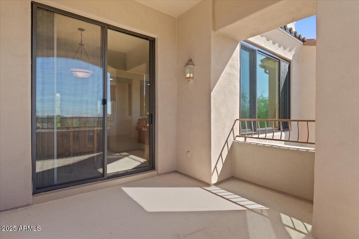7445 E EAGLE CREST Drive 2138