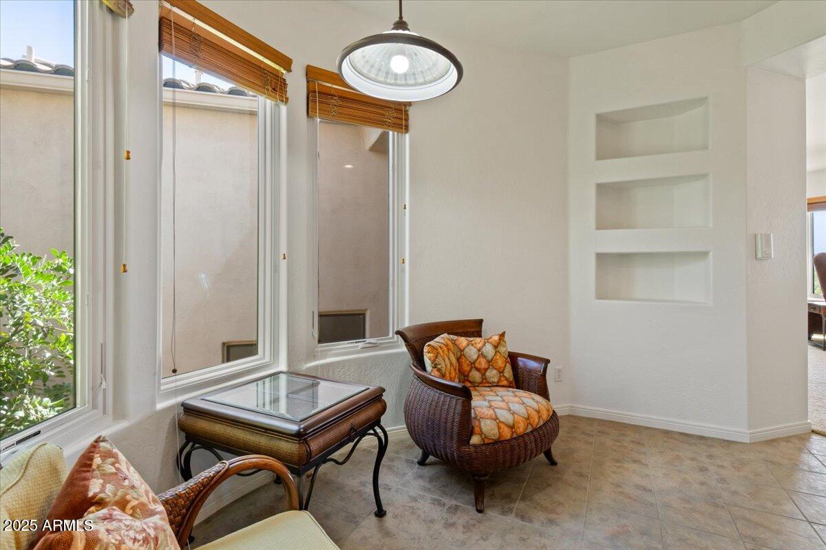 7445 E EAGLE CREST Drive 2138