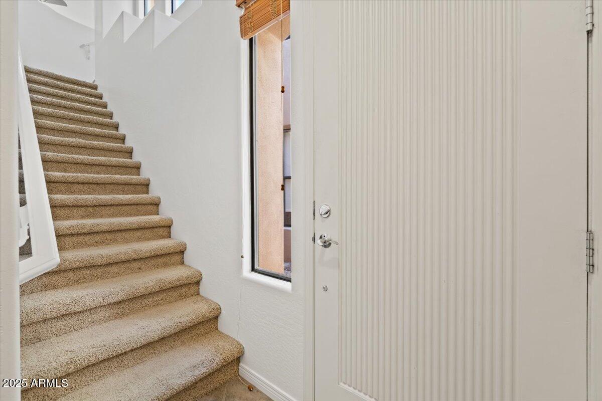 7445 E EAGLE CREST Drive 2138