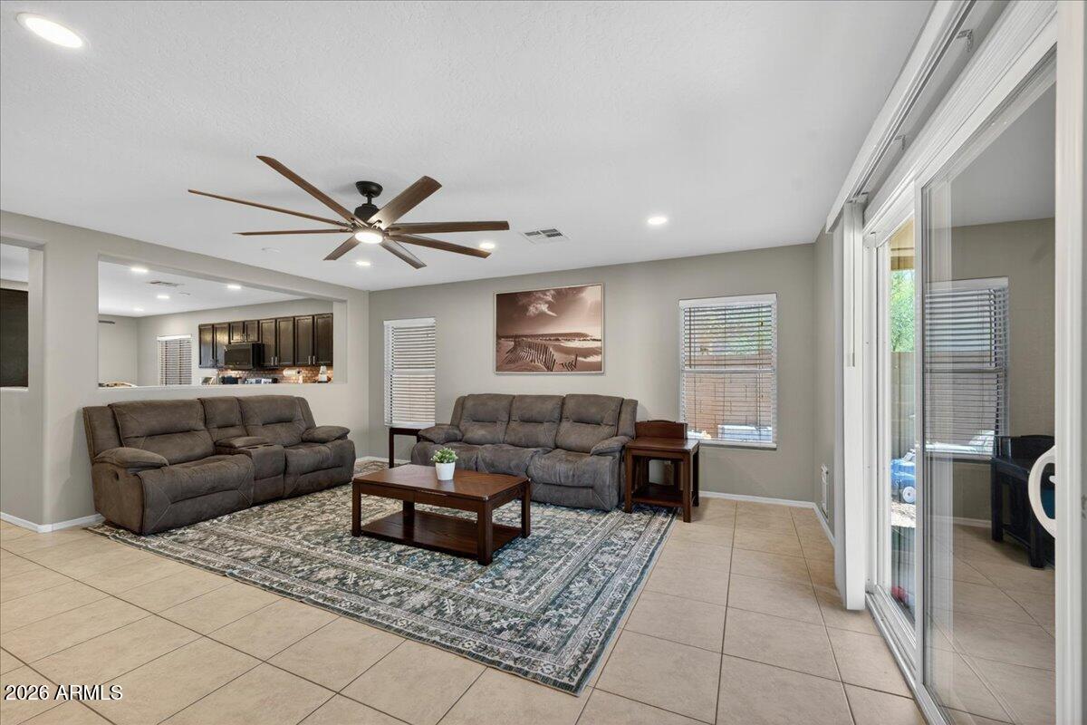 2688 E MINERAL PARK Road