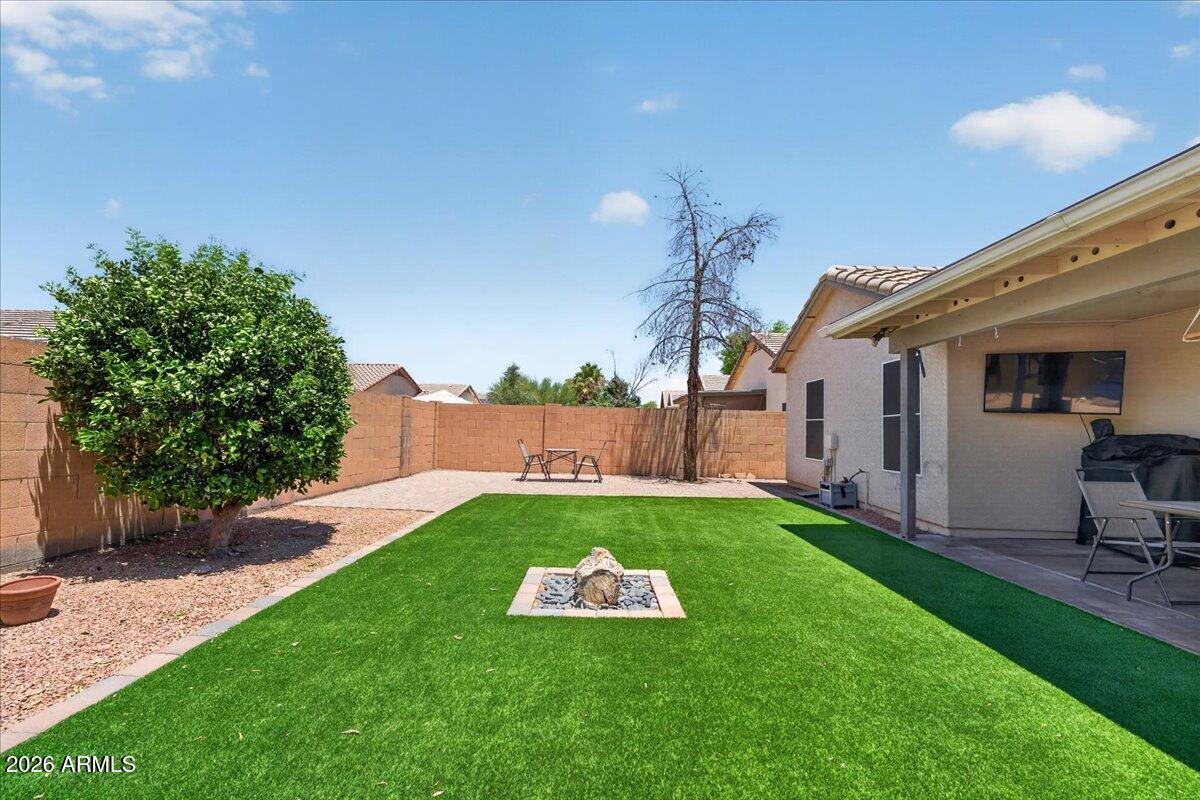 2688 E MINERAL PARK Road