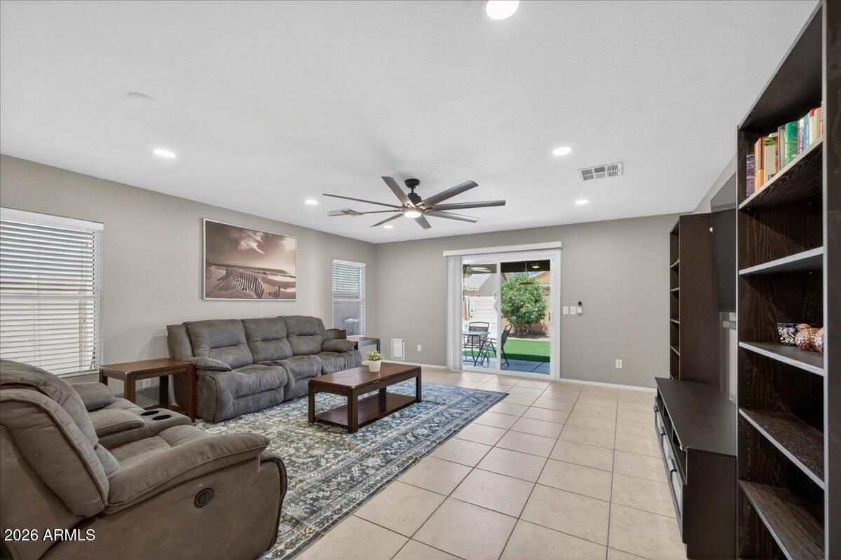 2688 E MINERAL PARK Road