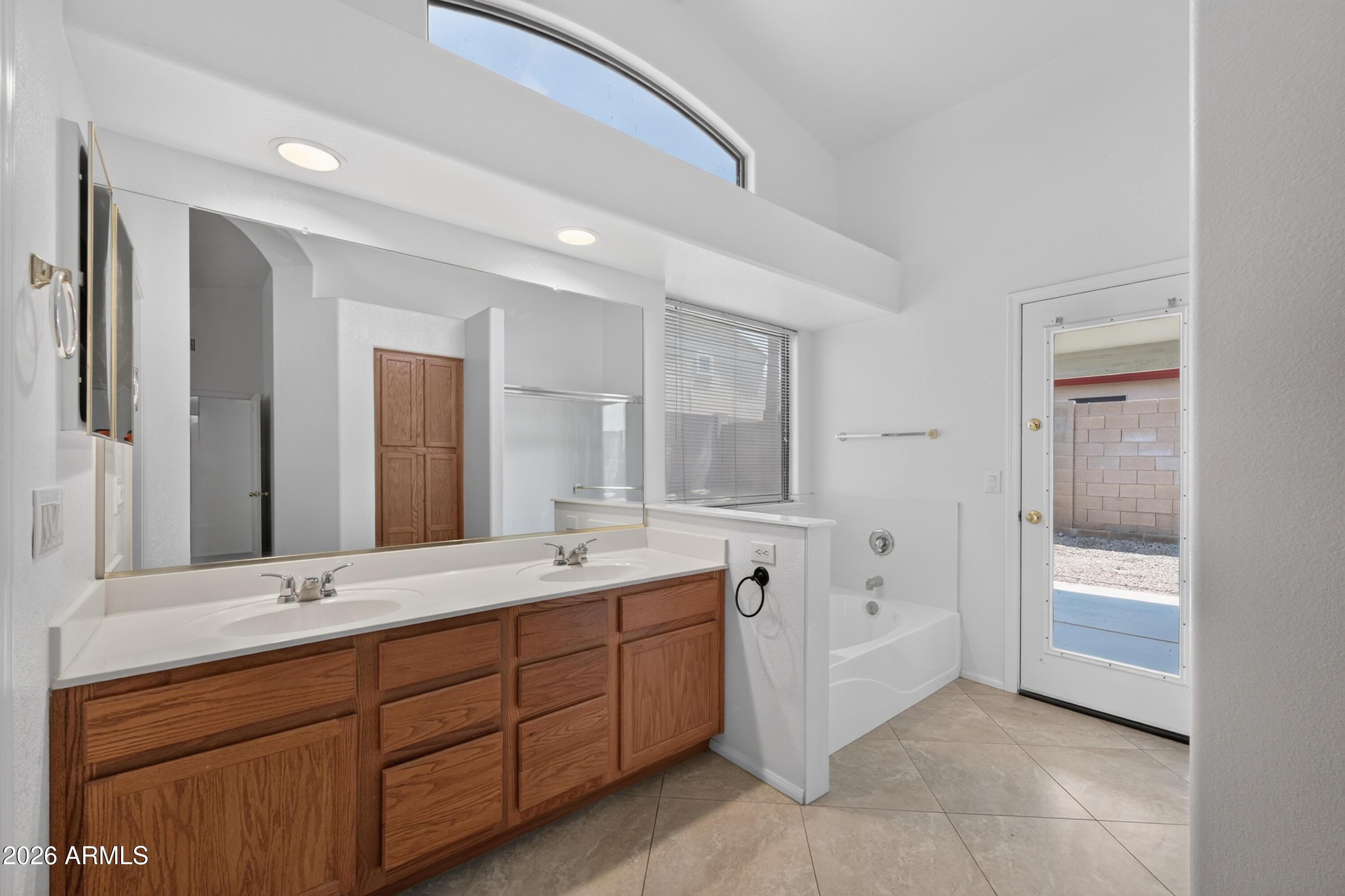 10262 W JESSIE Lane