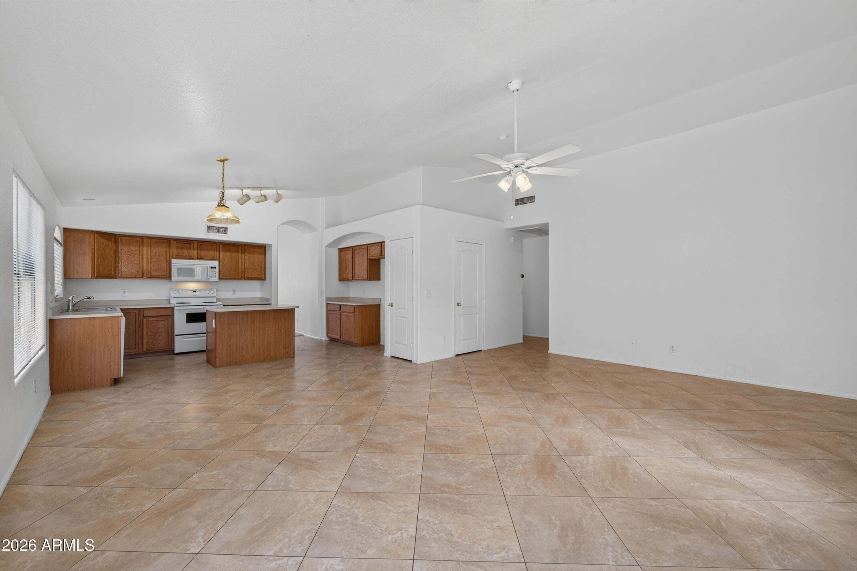 10262 W JESSIE Lane