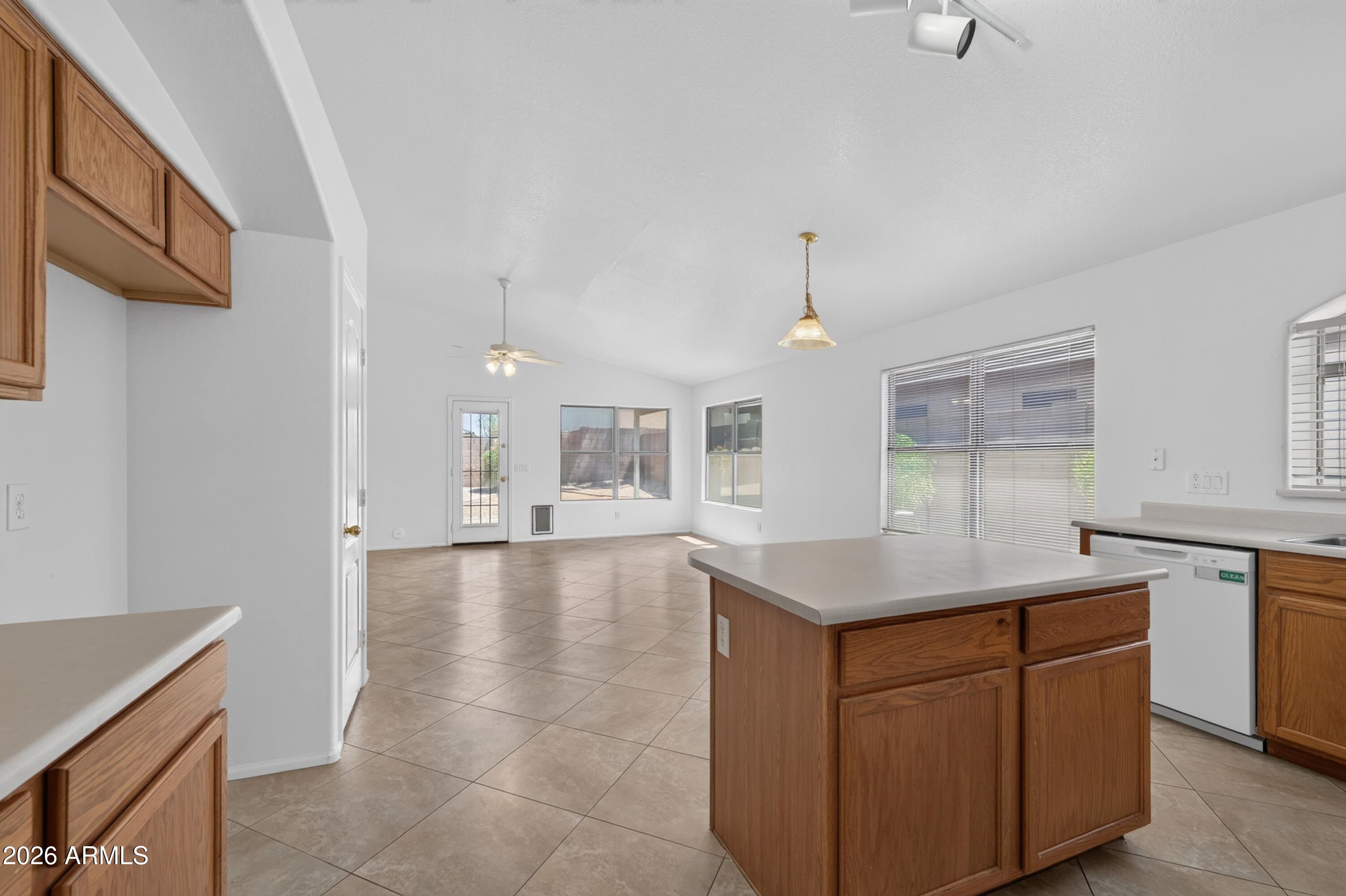 10262 W JESSIE Lane