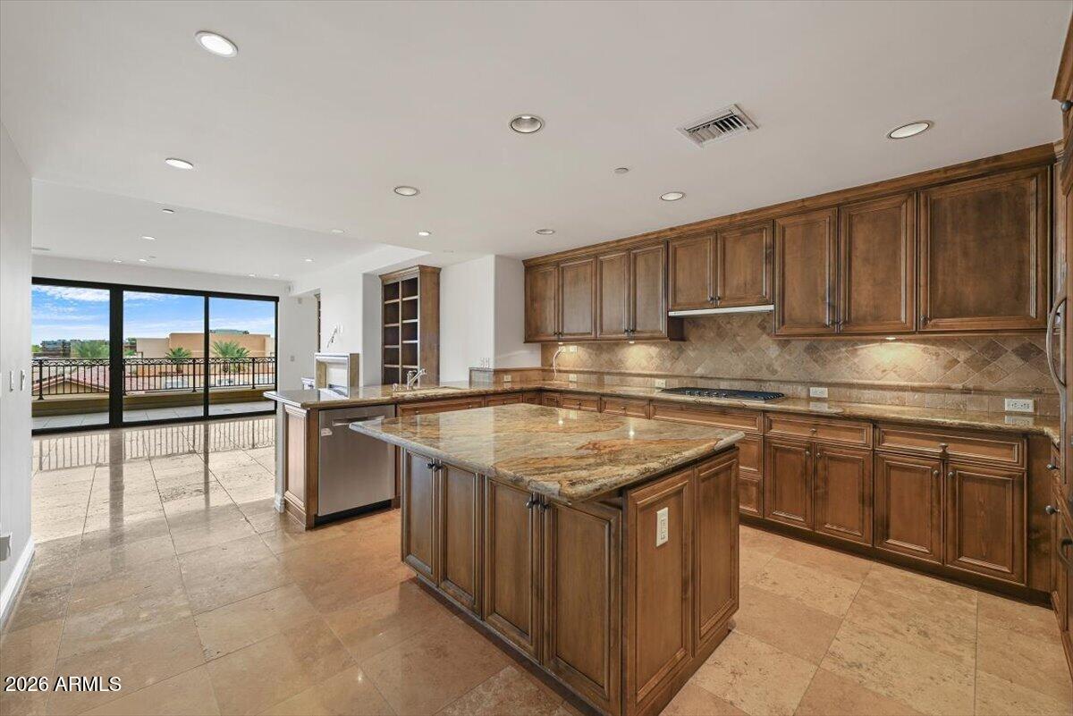 7181 E Camelback Road 610