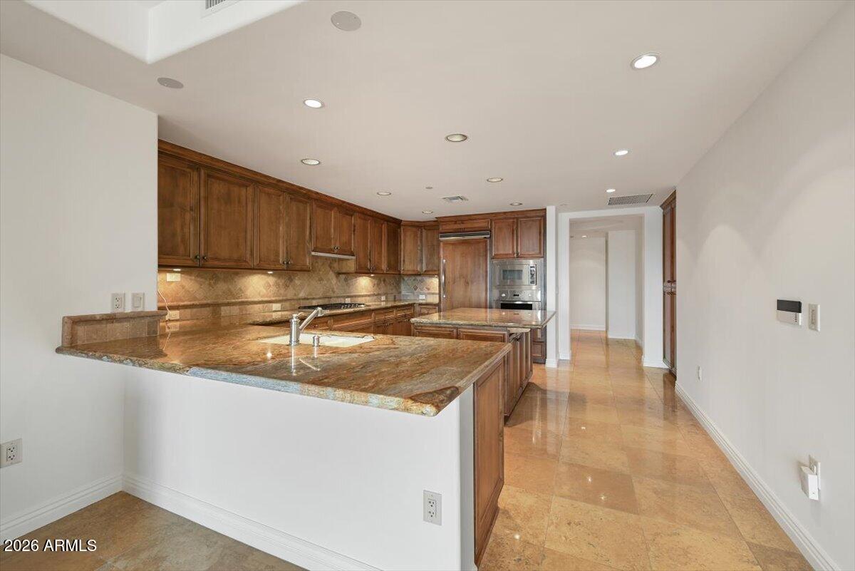 7181 E Camelback Road 610