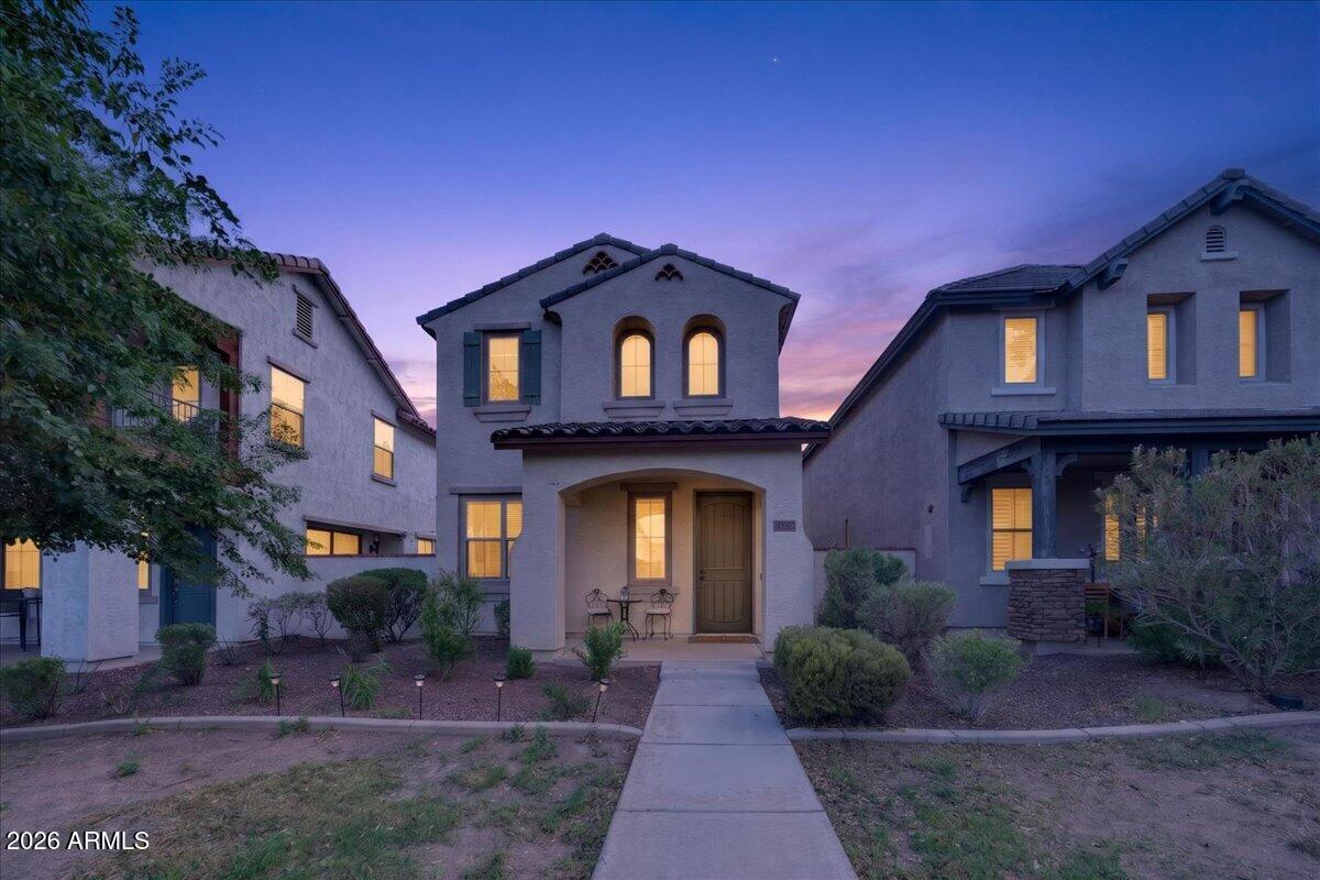 3036 N ACACIA Way
