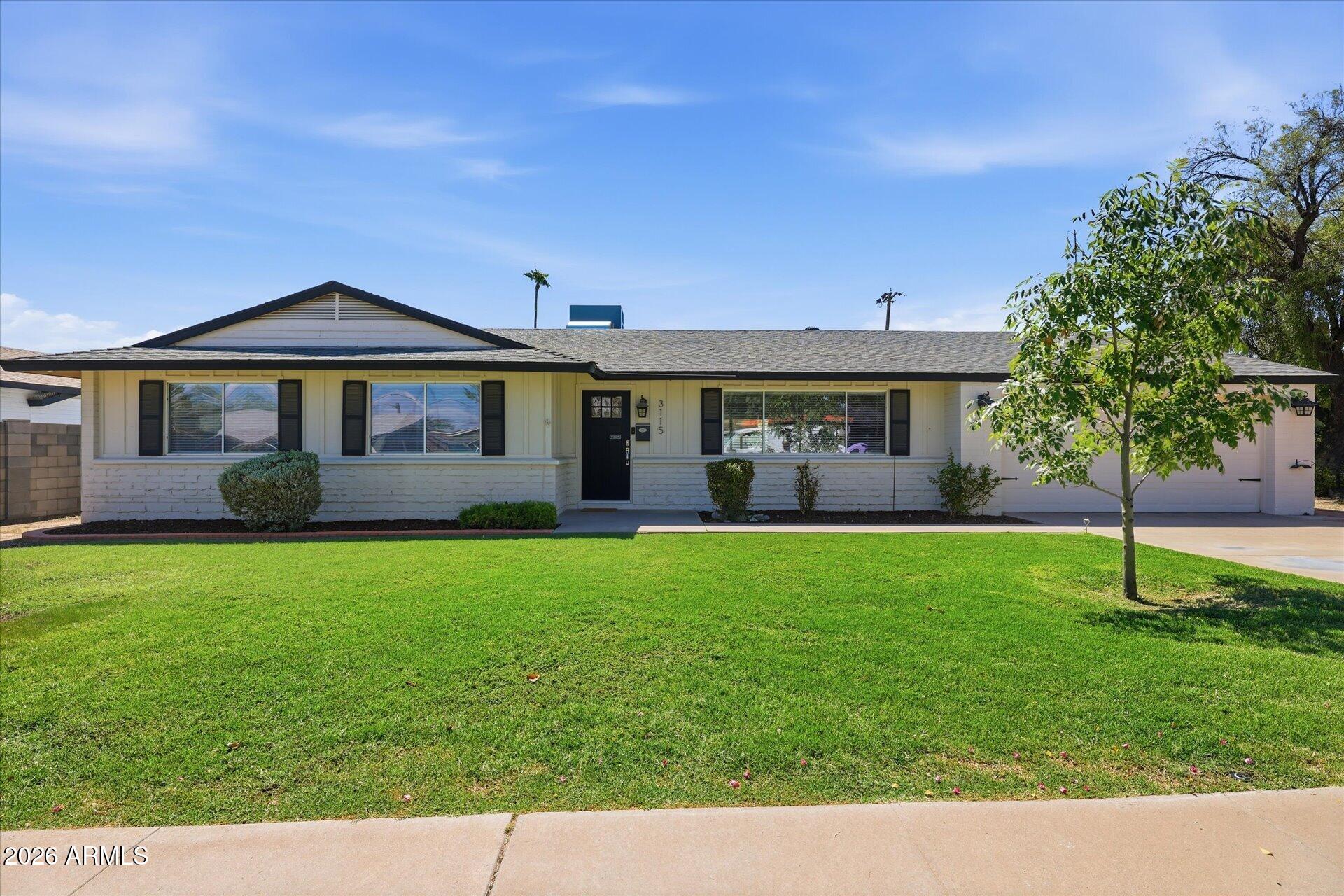 3115 E YUCCA Street