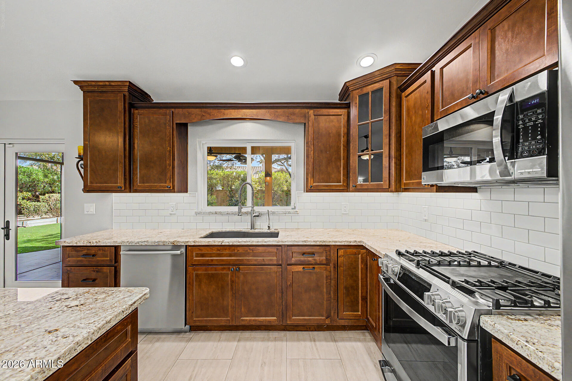 8961 E SUTTON Drive