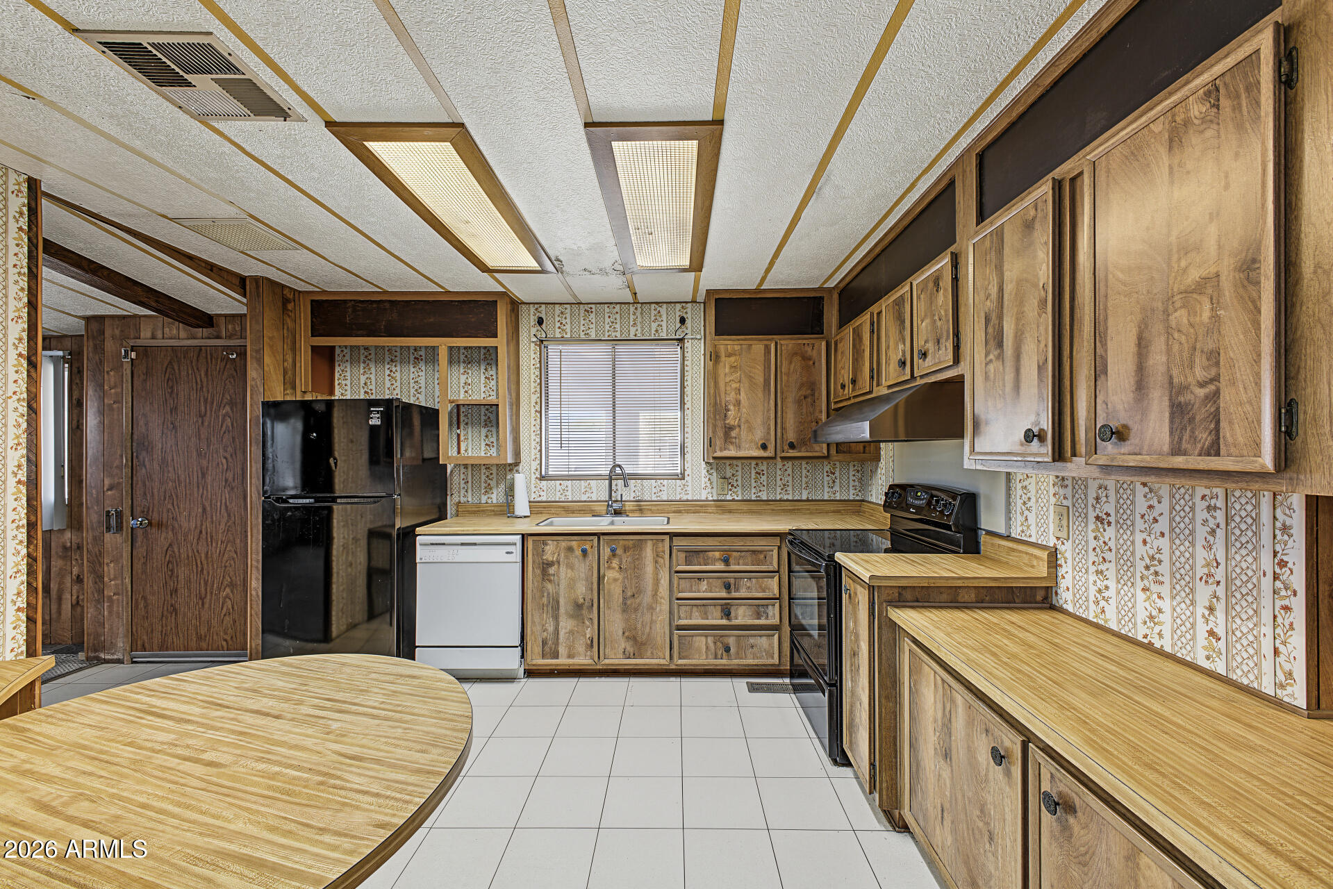 401 E MICHIGAN Avenue