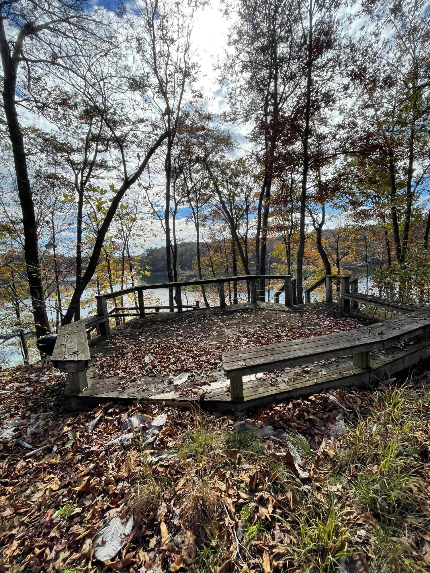 LOT 9 ROCK CREEK PENINSULA
