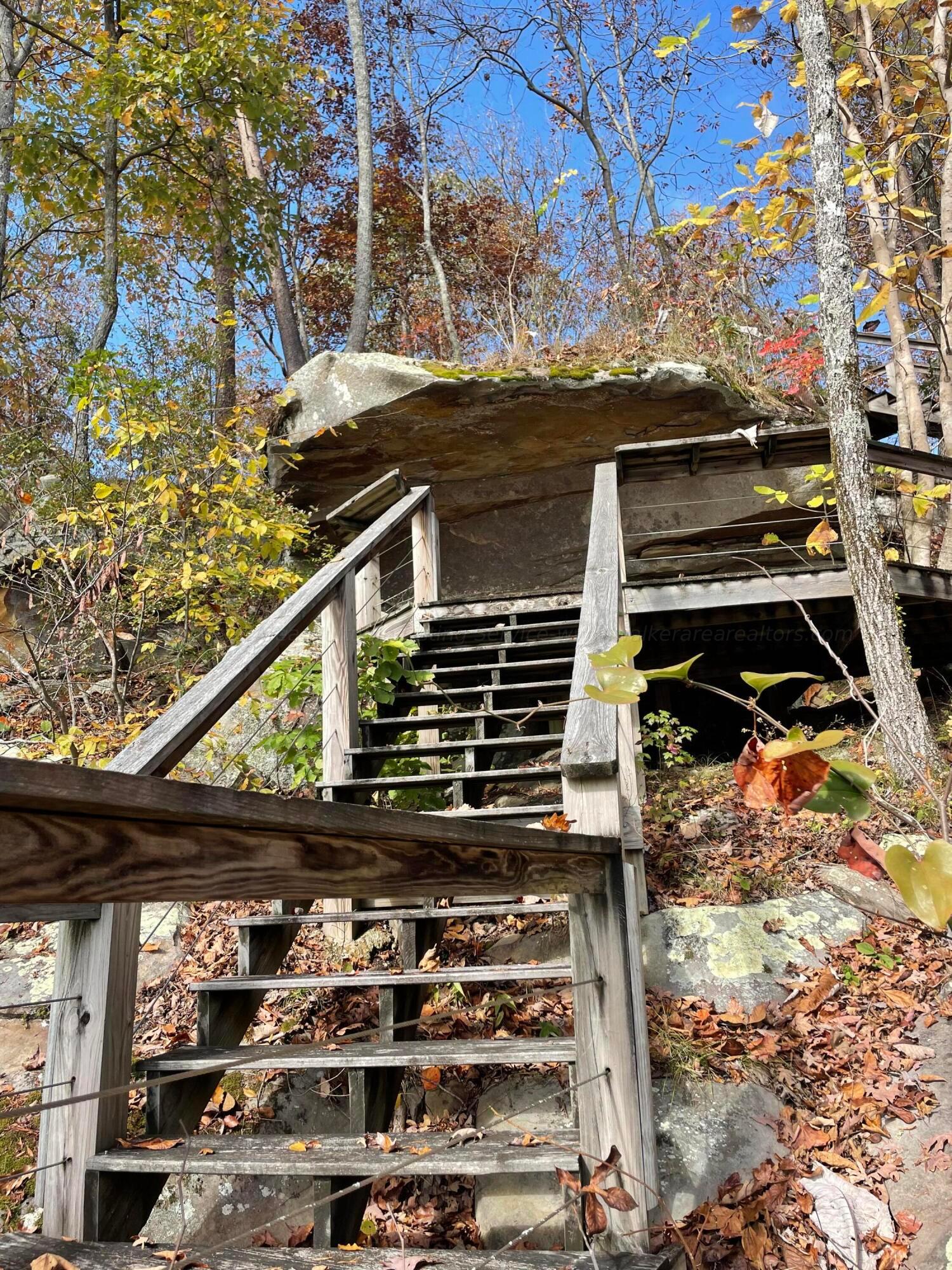 LOT 9 ROCK CREEK PENINSULA
