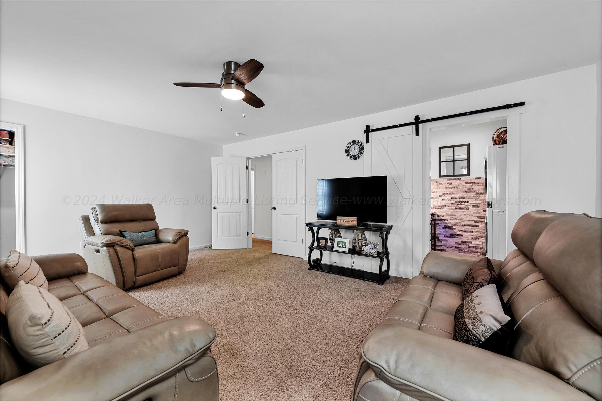 359 ROCK TERRACE Dr