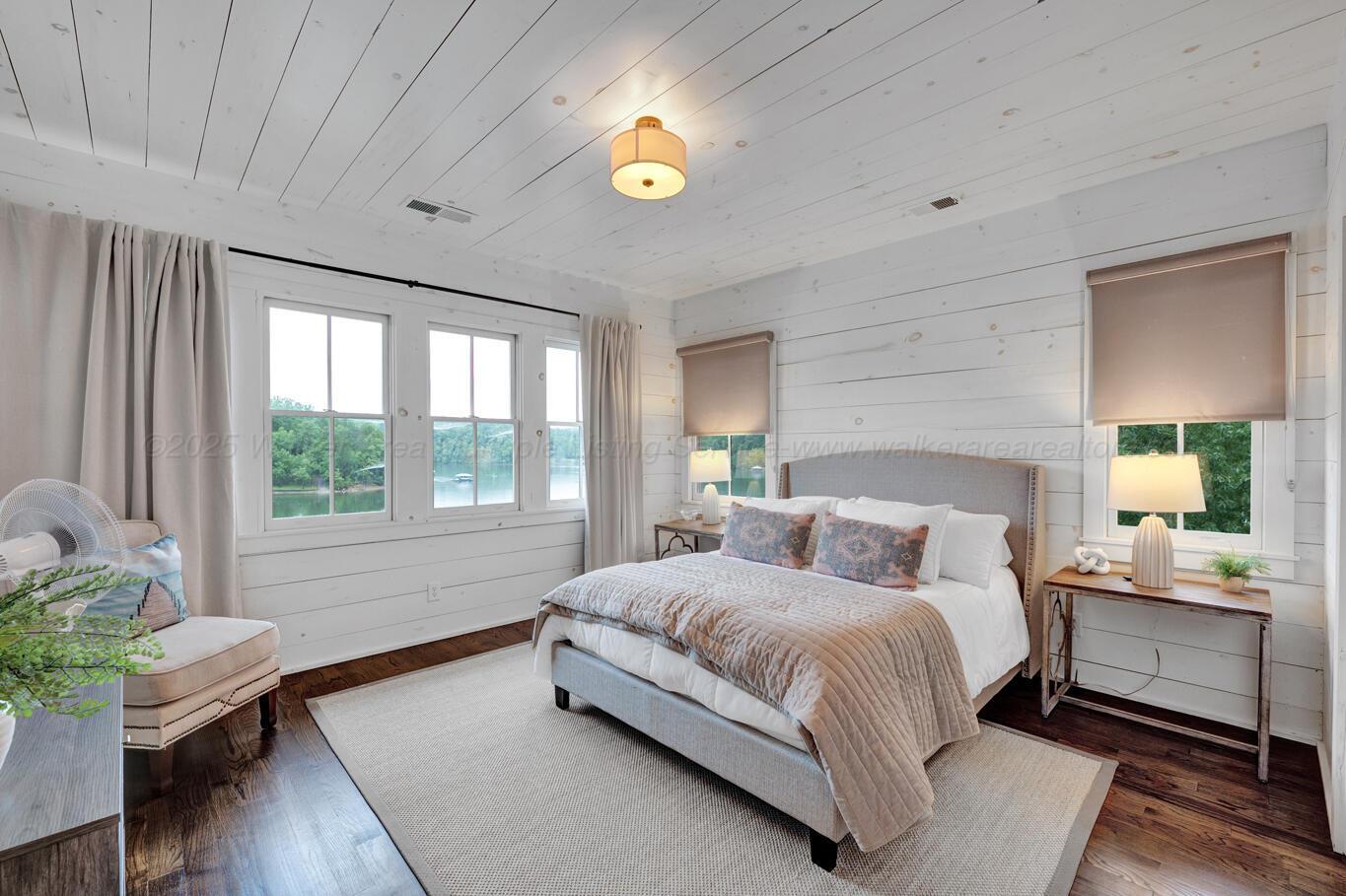 254 POINT WILLIAM Ln