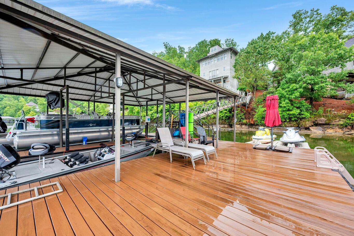 254 POINT WILLIAM Ln