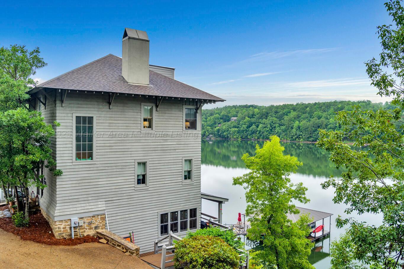 254 POINT WILLIAM Ln