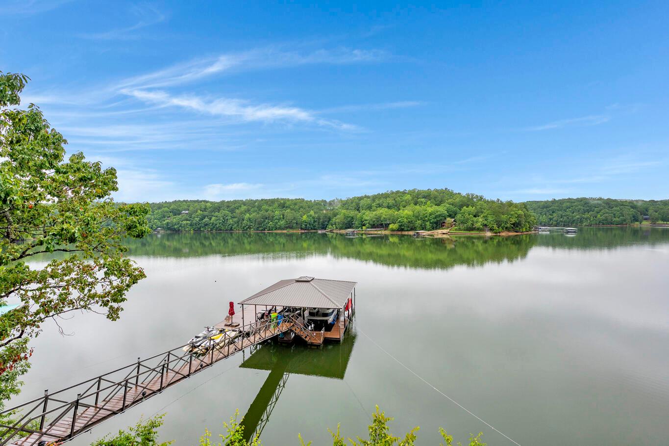 254 POINT WILLIAM Ln