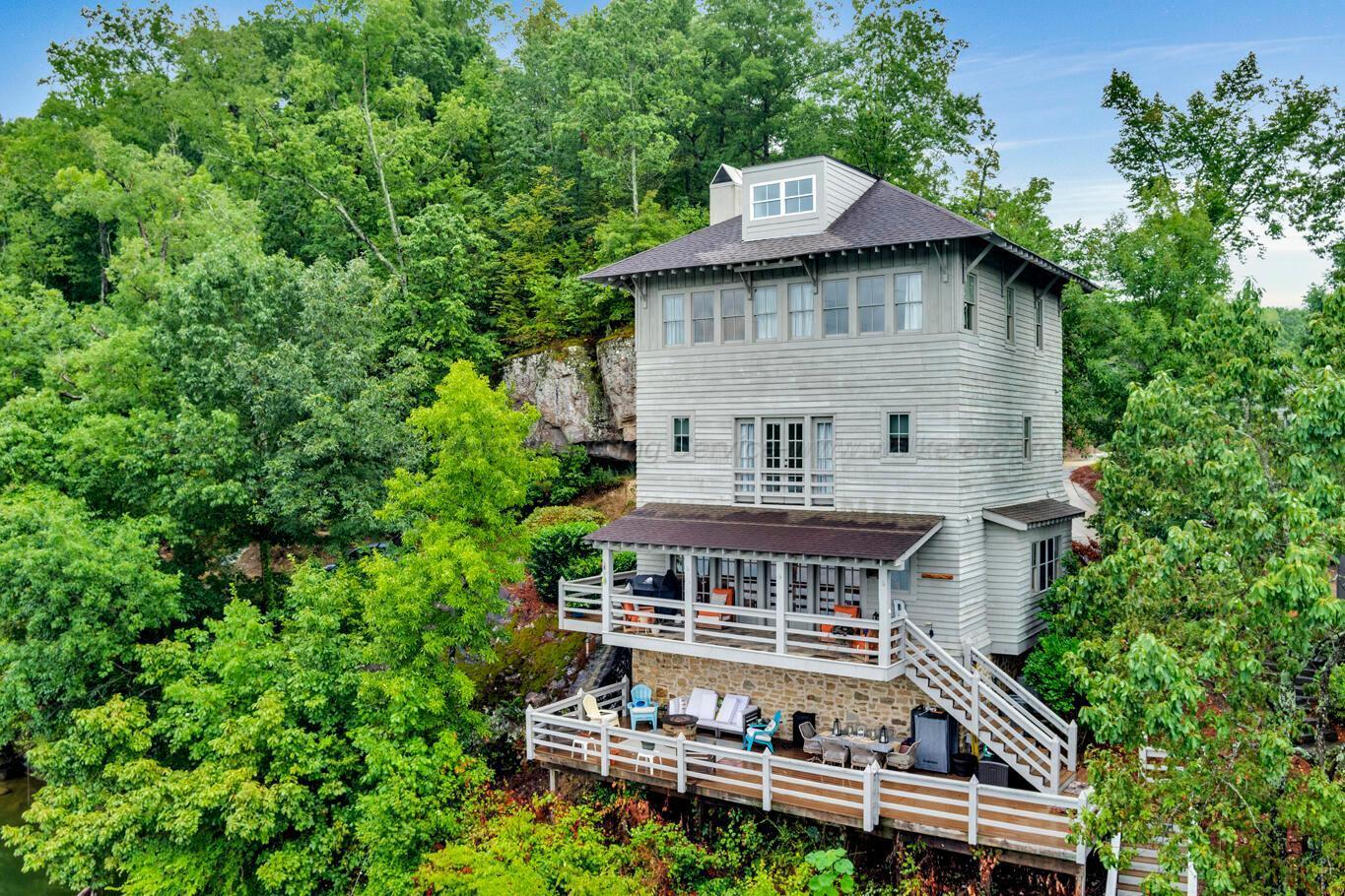 254 POINT WILLIAM Ln