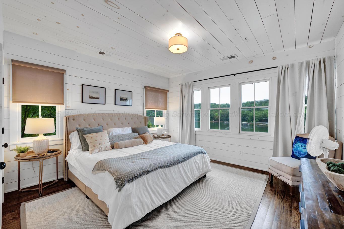 254 POINT WILLIAM Ln