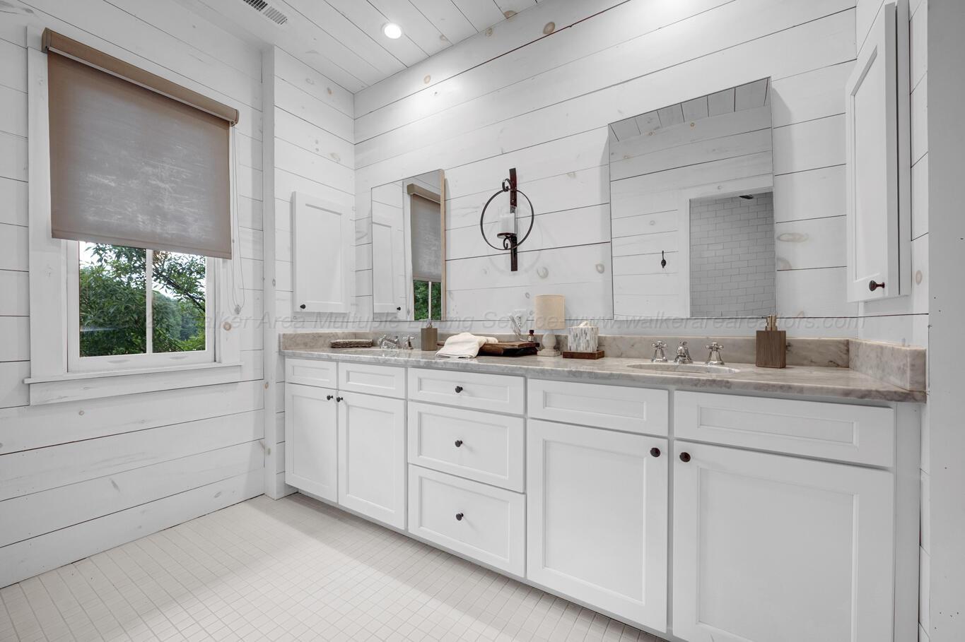 254 POINT WILLIAM Ln