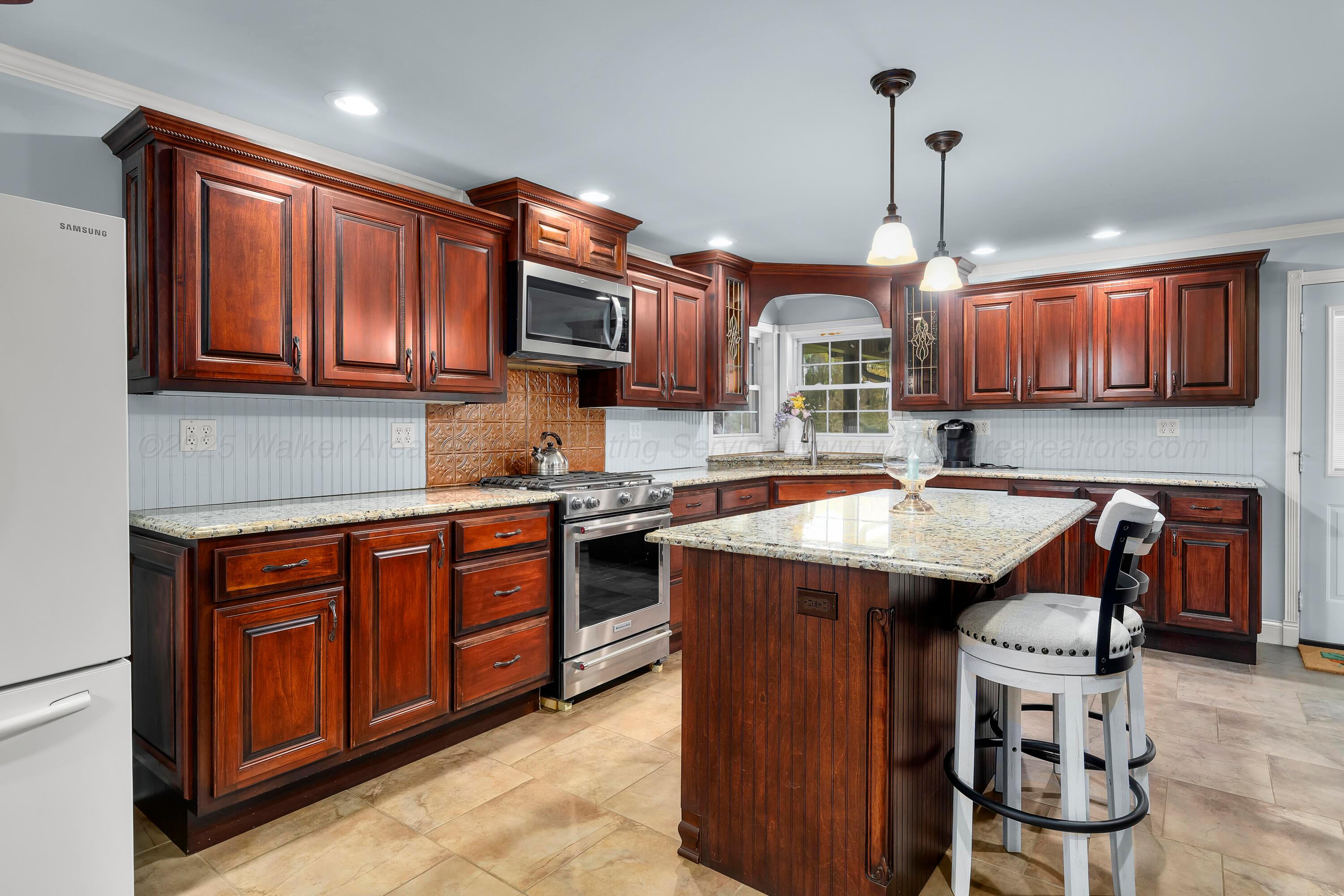 2506 BLOOMING GROVE Rd