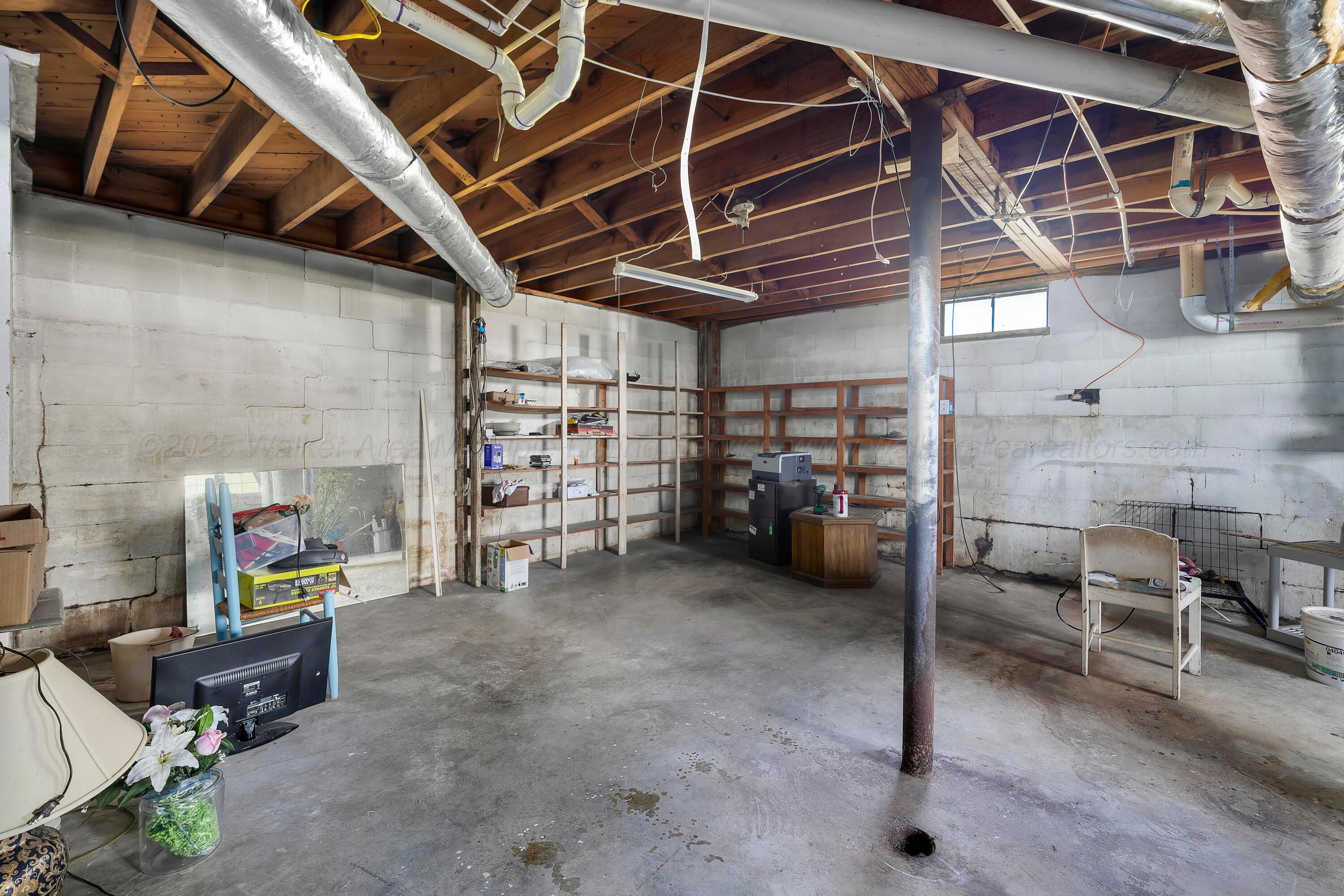 2506 BLOOMING GROVE Rd