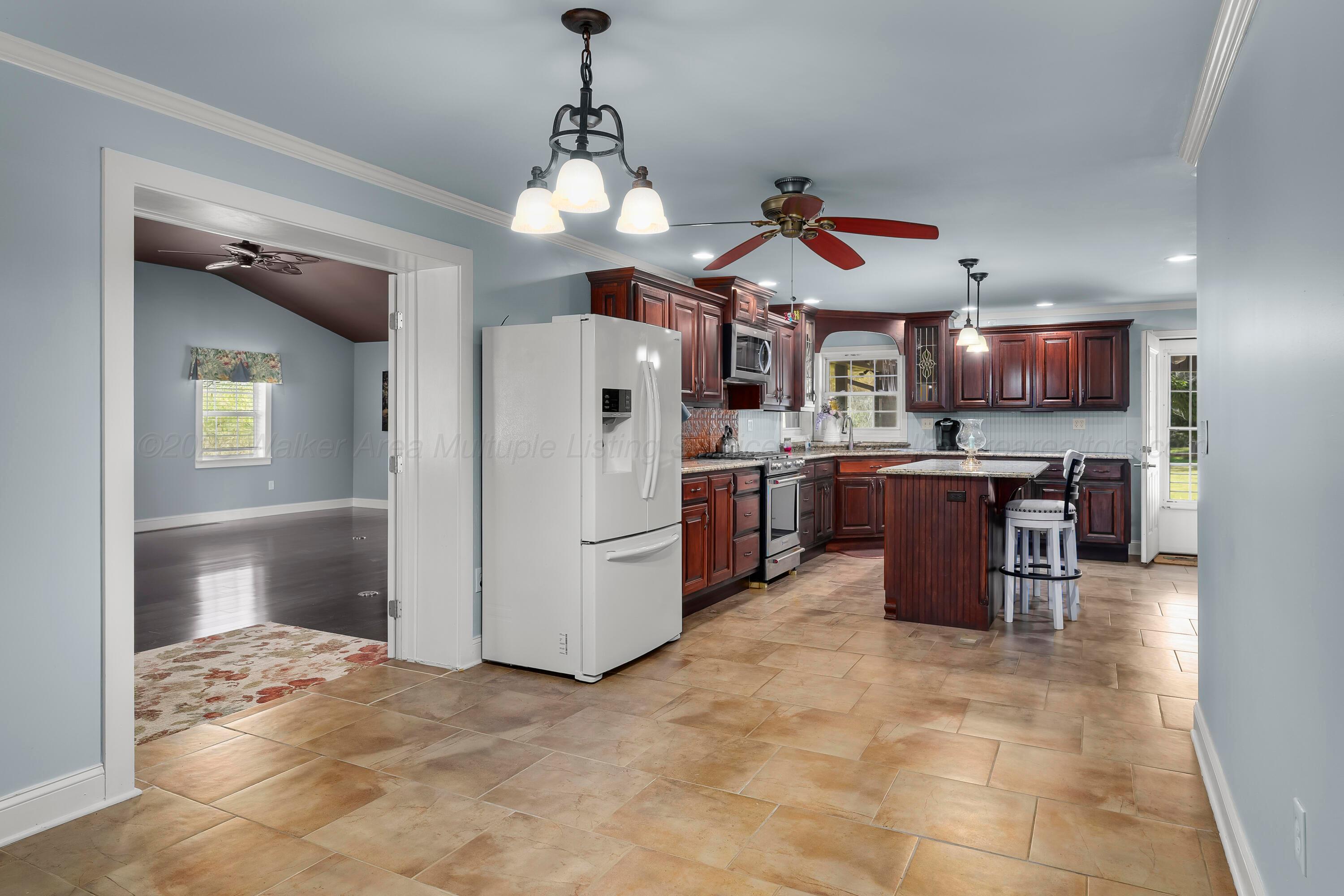 2506 BLOOMING GROVE Rd