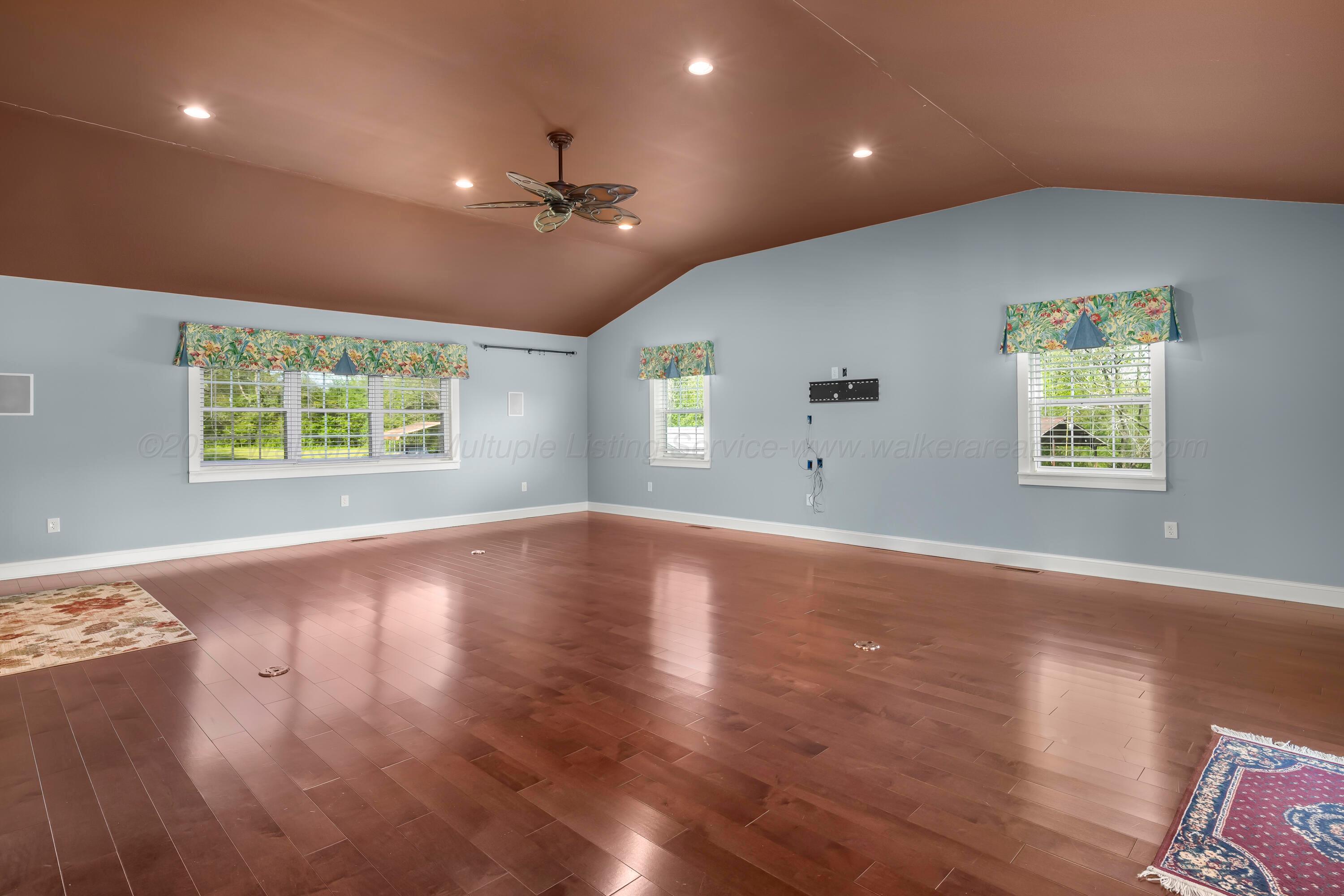 2506 BLOOMING GROVE Rd