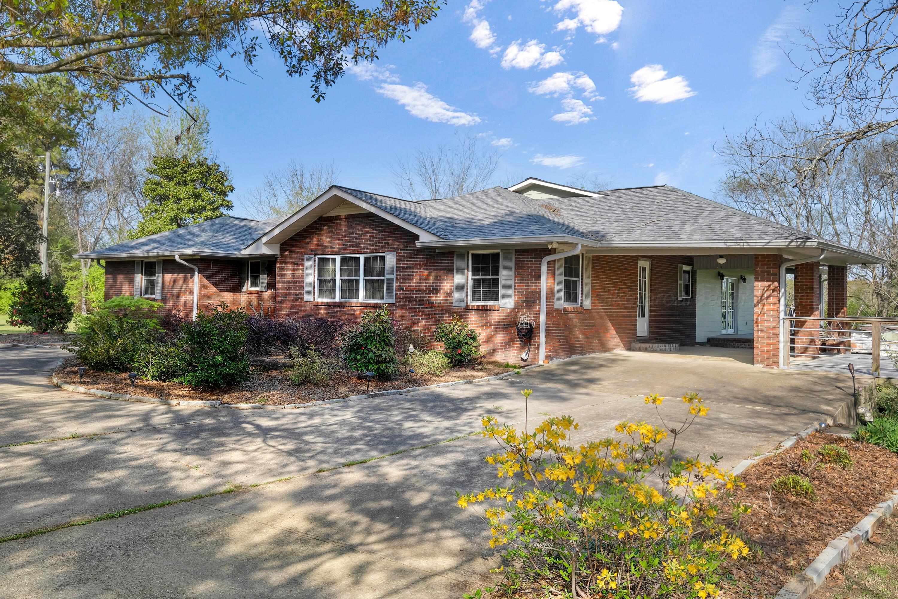 2506 BLOOMING GROVE Rd