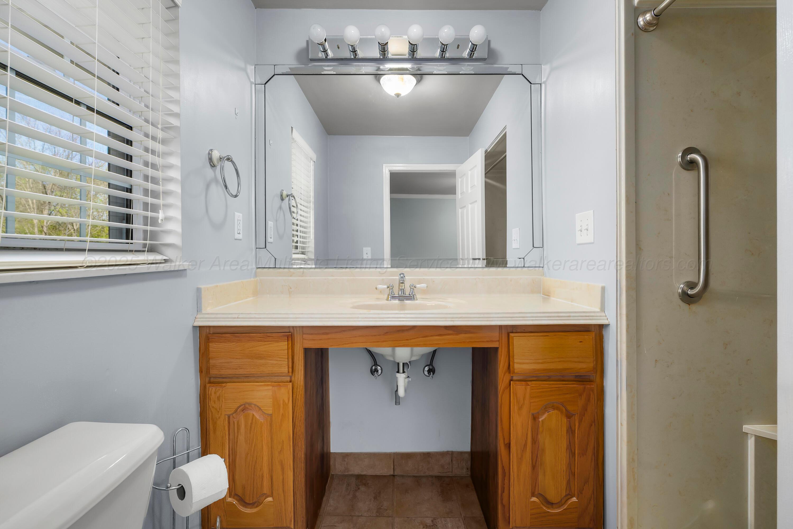 2506 BLOOMING GROVE Rd