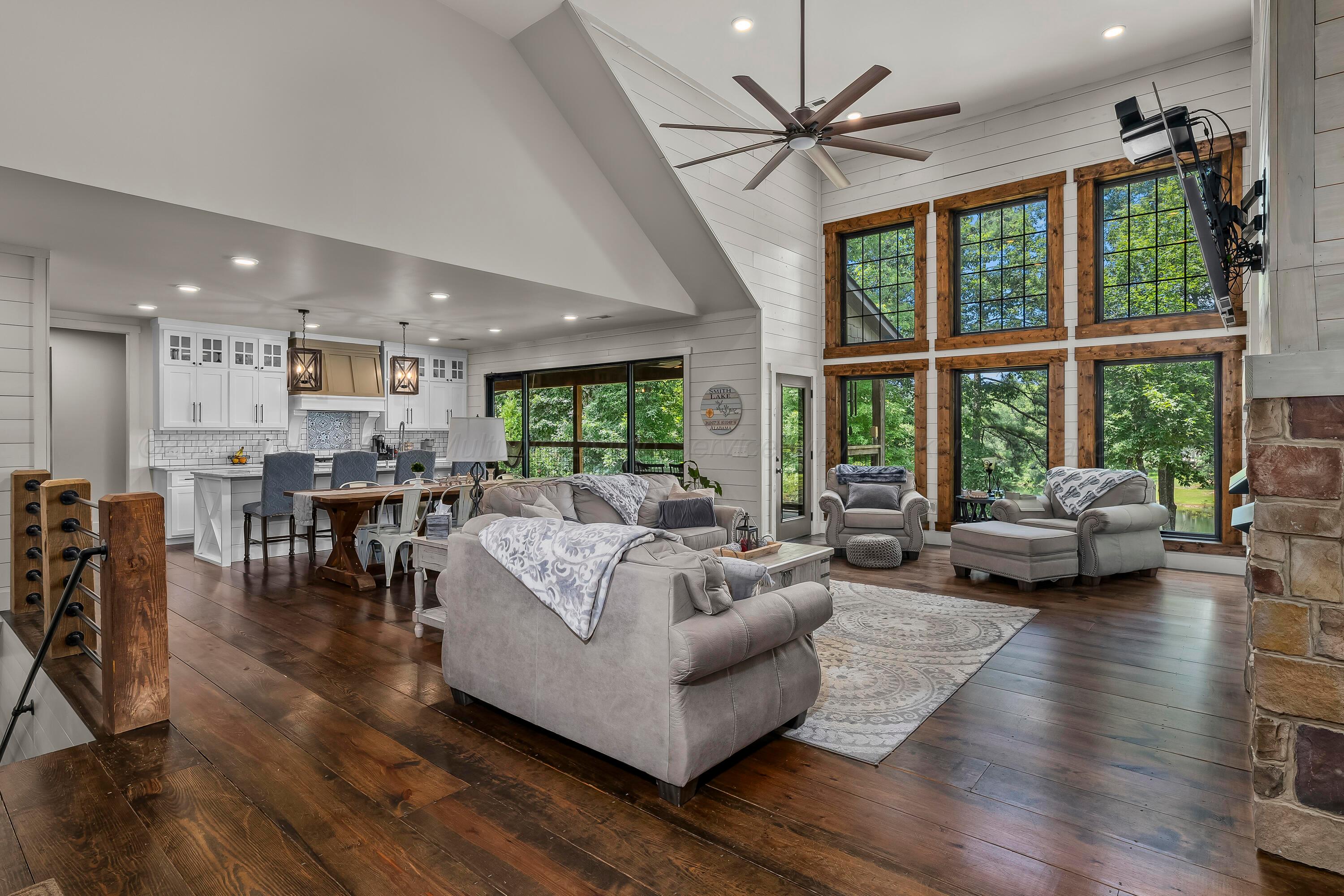 80 BAY HILLS Dr