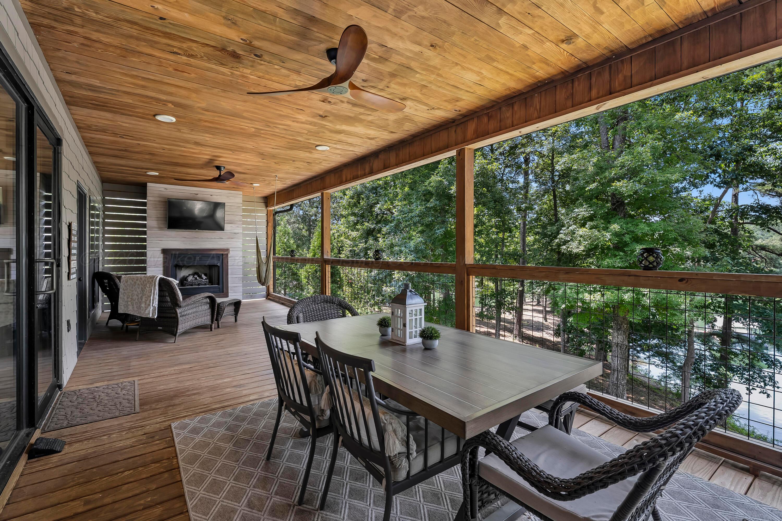 80 BAY HILLS Dr