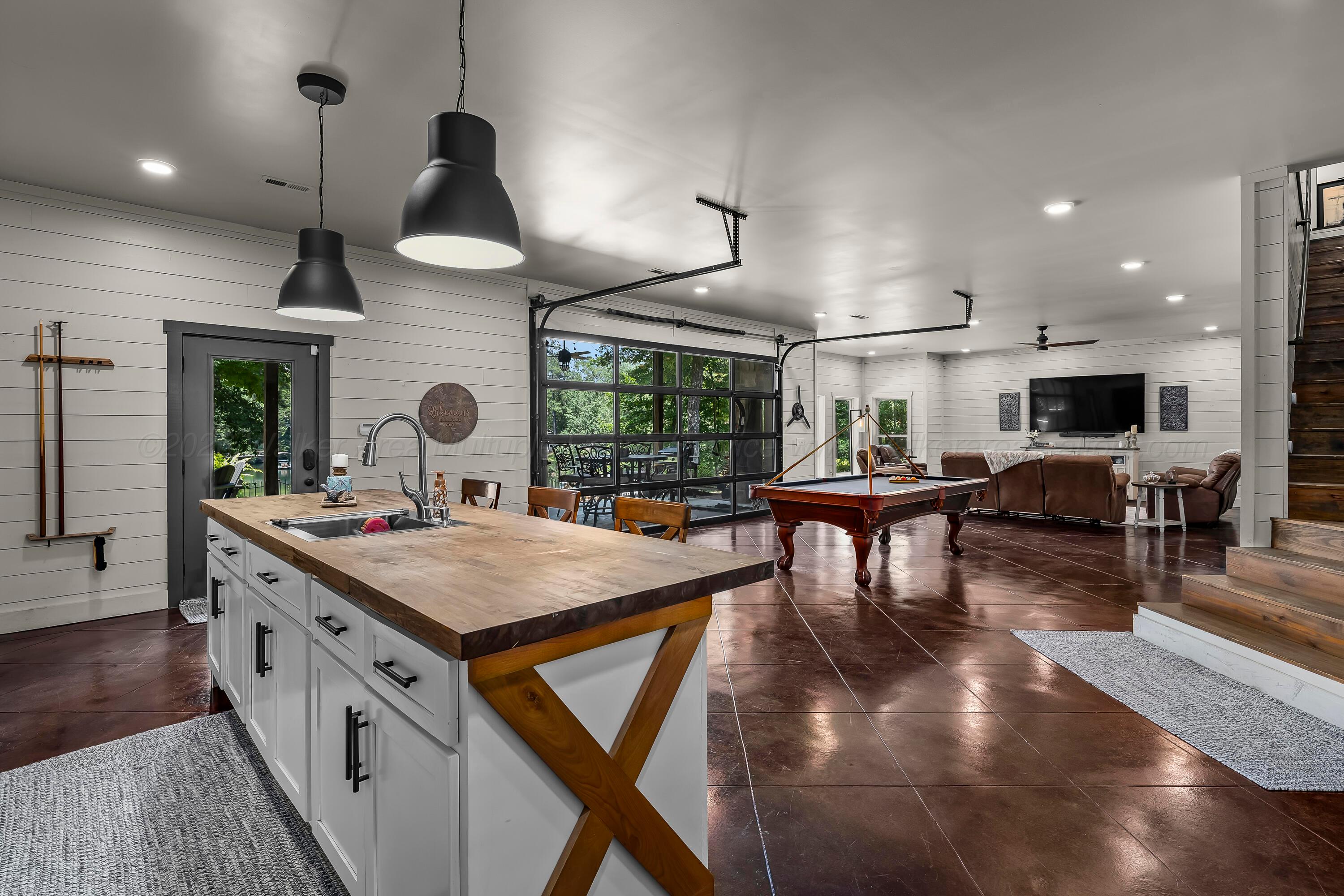 80 BAY HILLS Dr