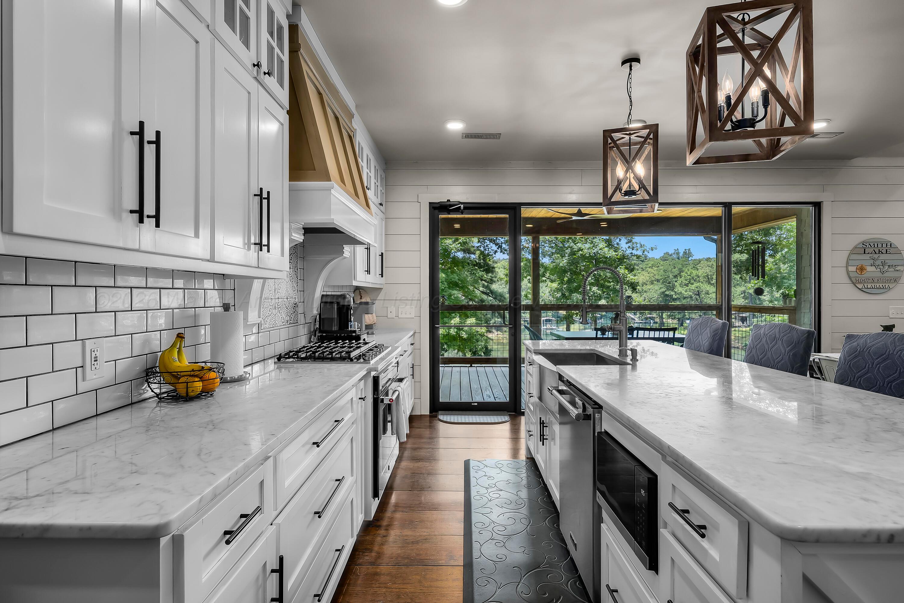 80 BAY HILLS Dr