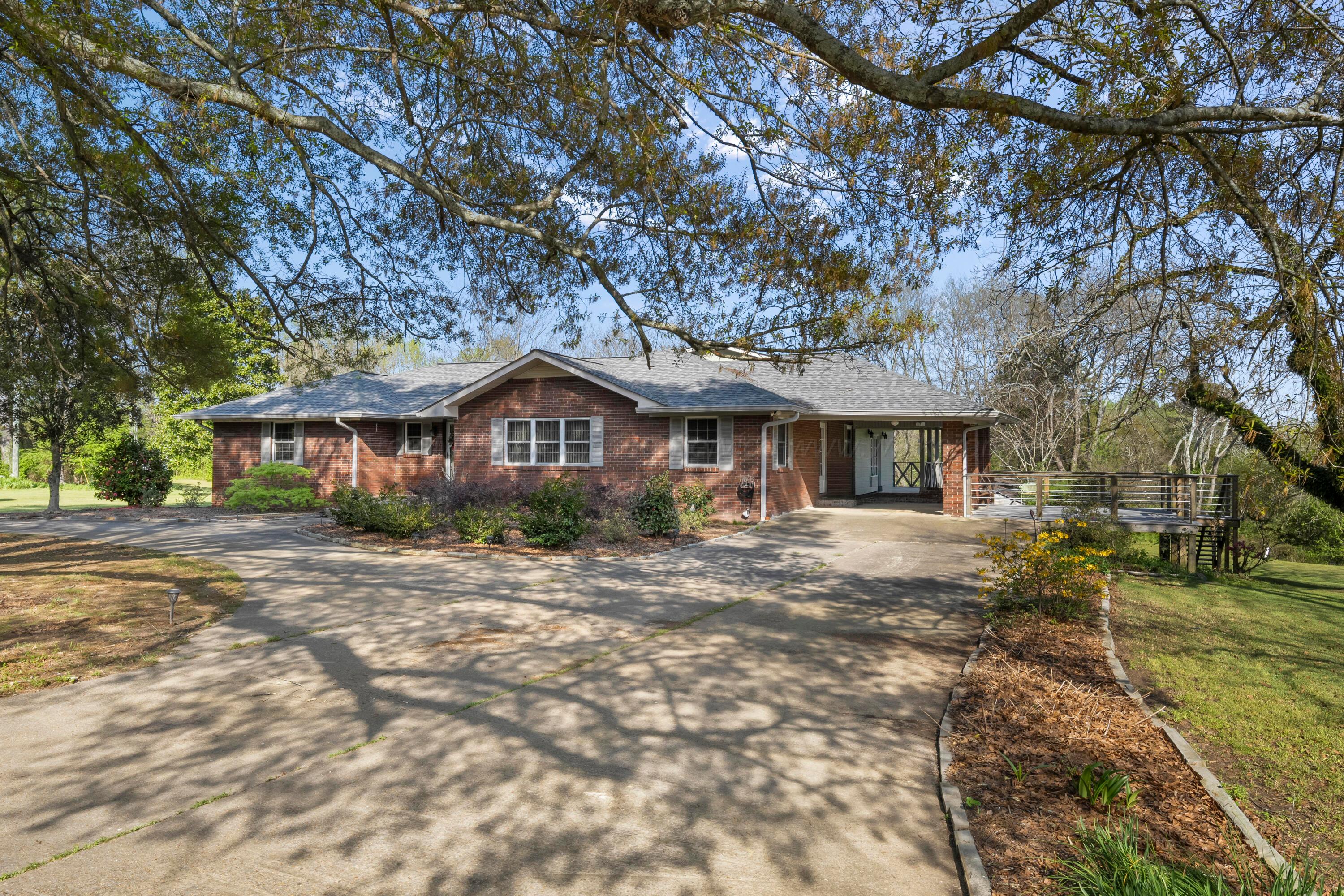 2506 BLOOMING GROVE Rd