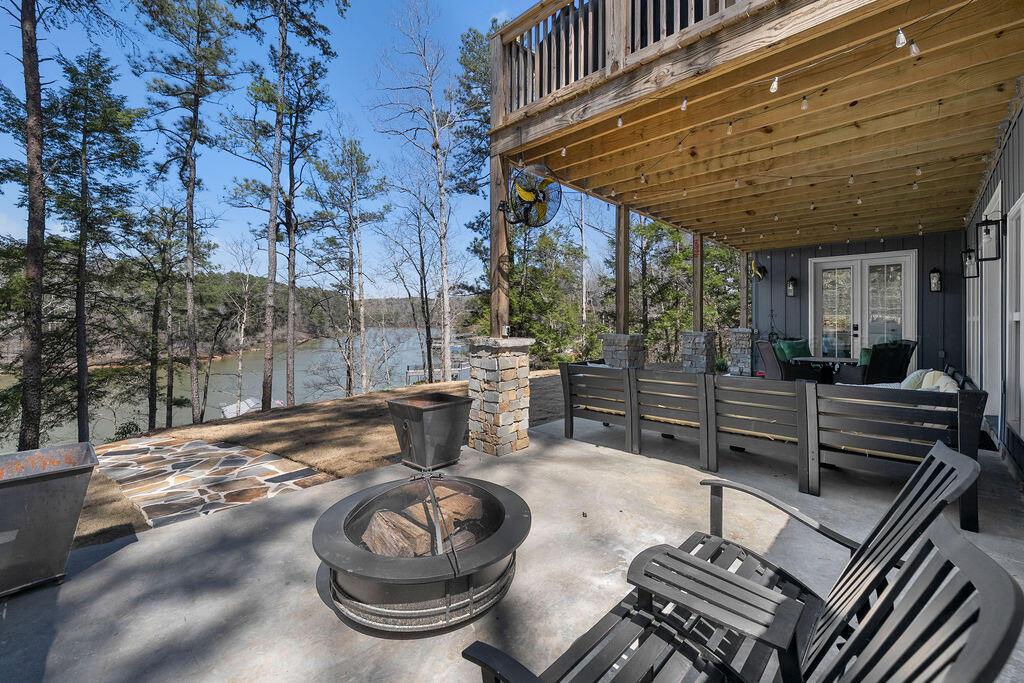 250 RANDOLPH Cove