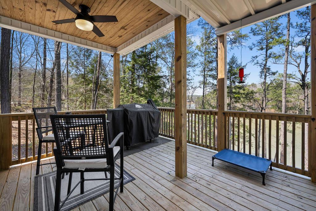 250 RANDOLPH Cove