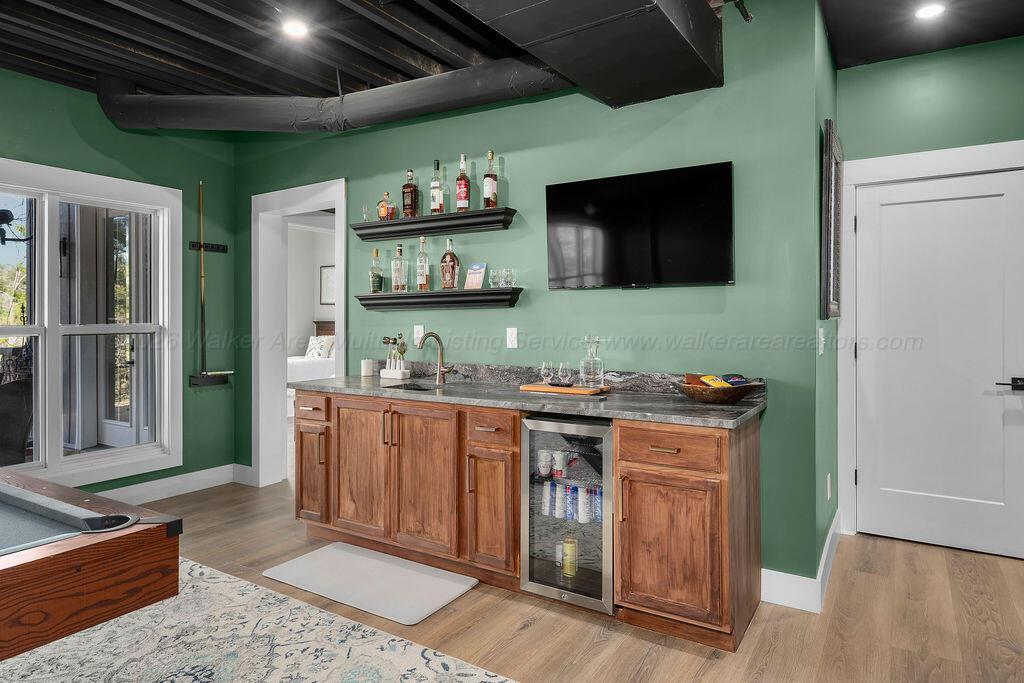 250 RANDOLPH Cove