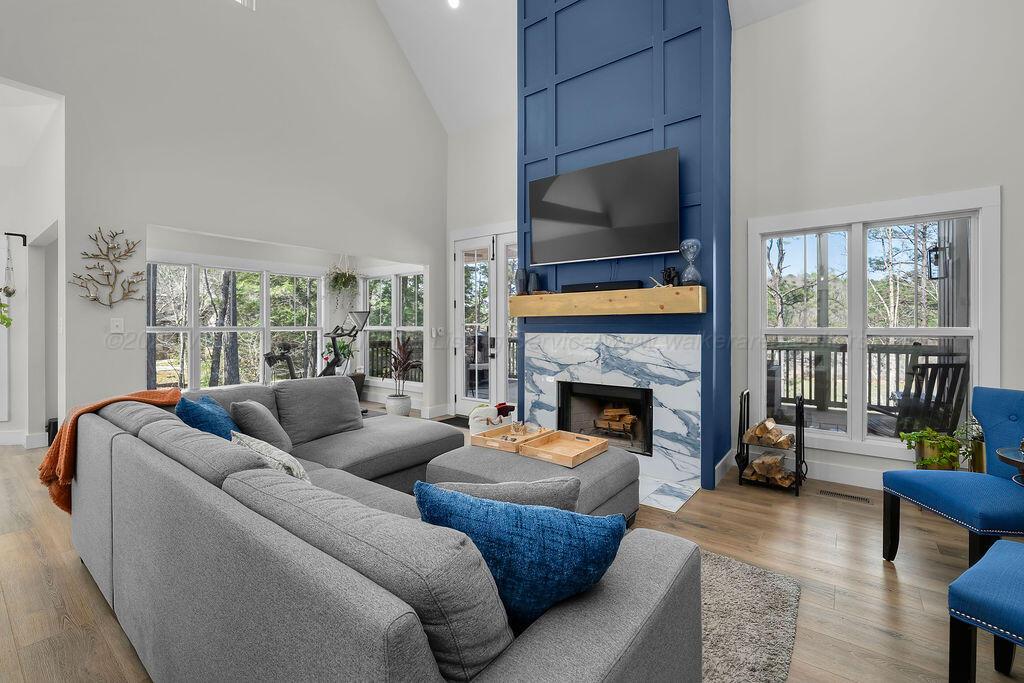 250 RANDOLPH Cove