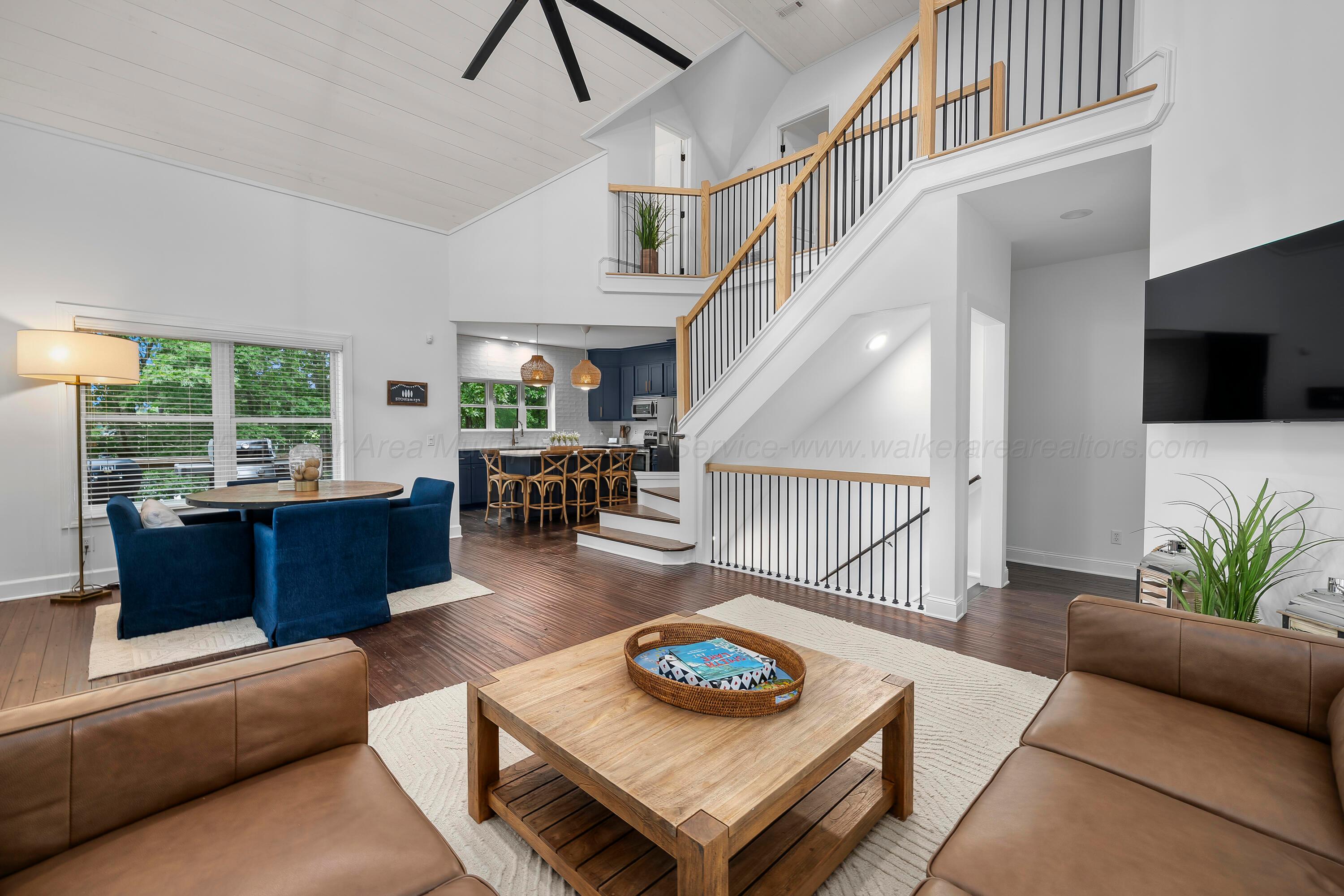 391 LYNNWOOD Dr