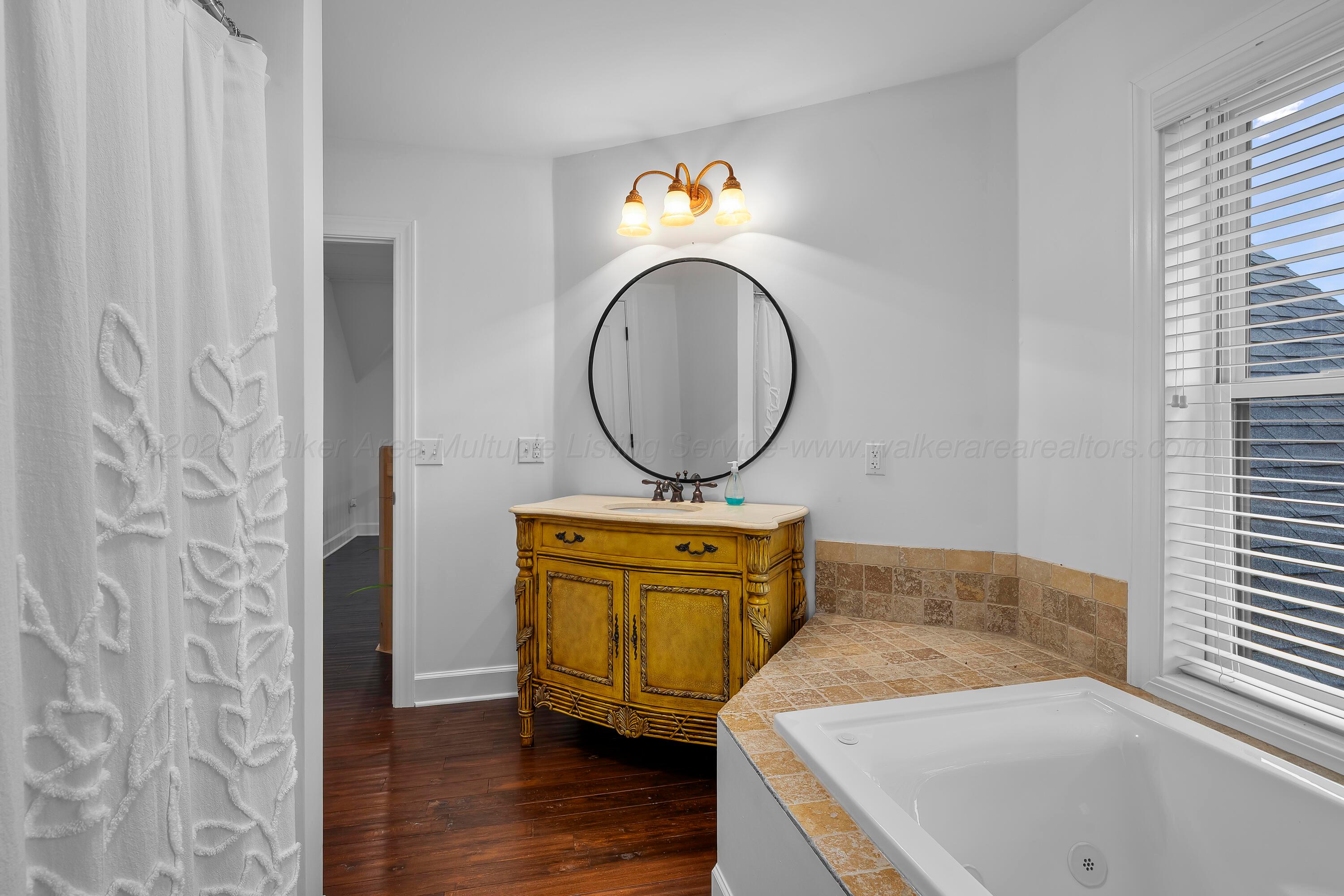 391 LYNNWOOD Dr